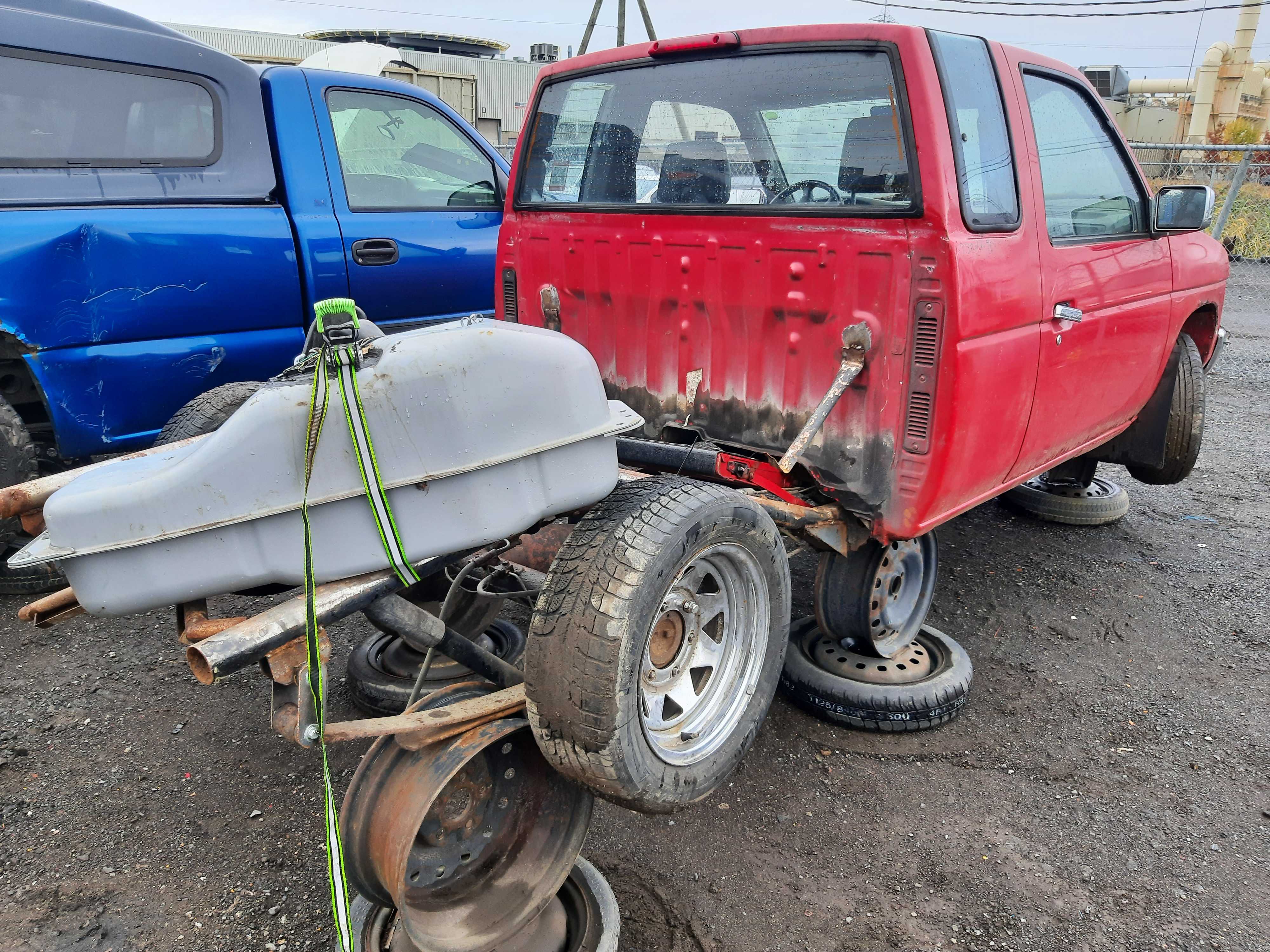 NISSAN PICKUP 1995