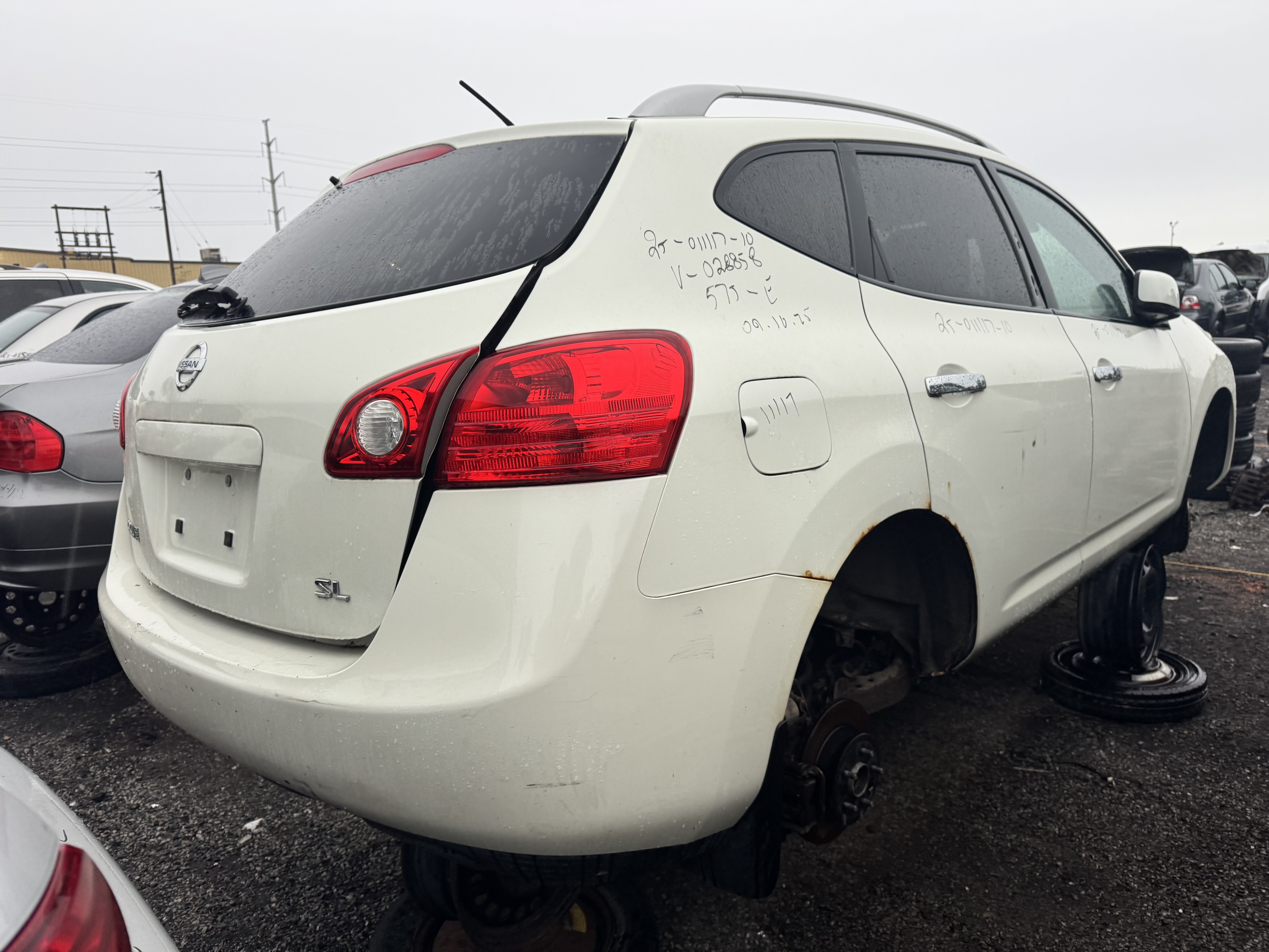 NISSAN ROGUE 2010