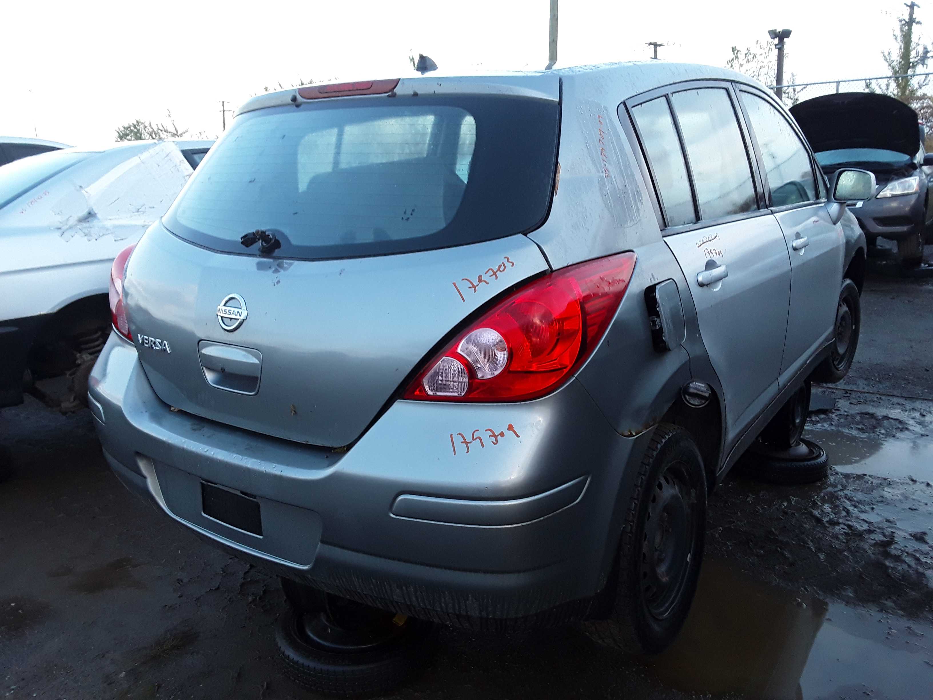 NISSAN VERSA 2009