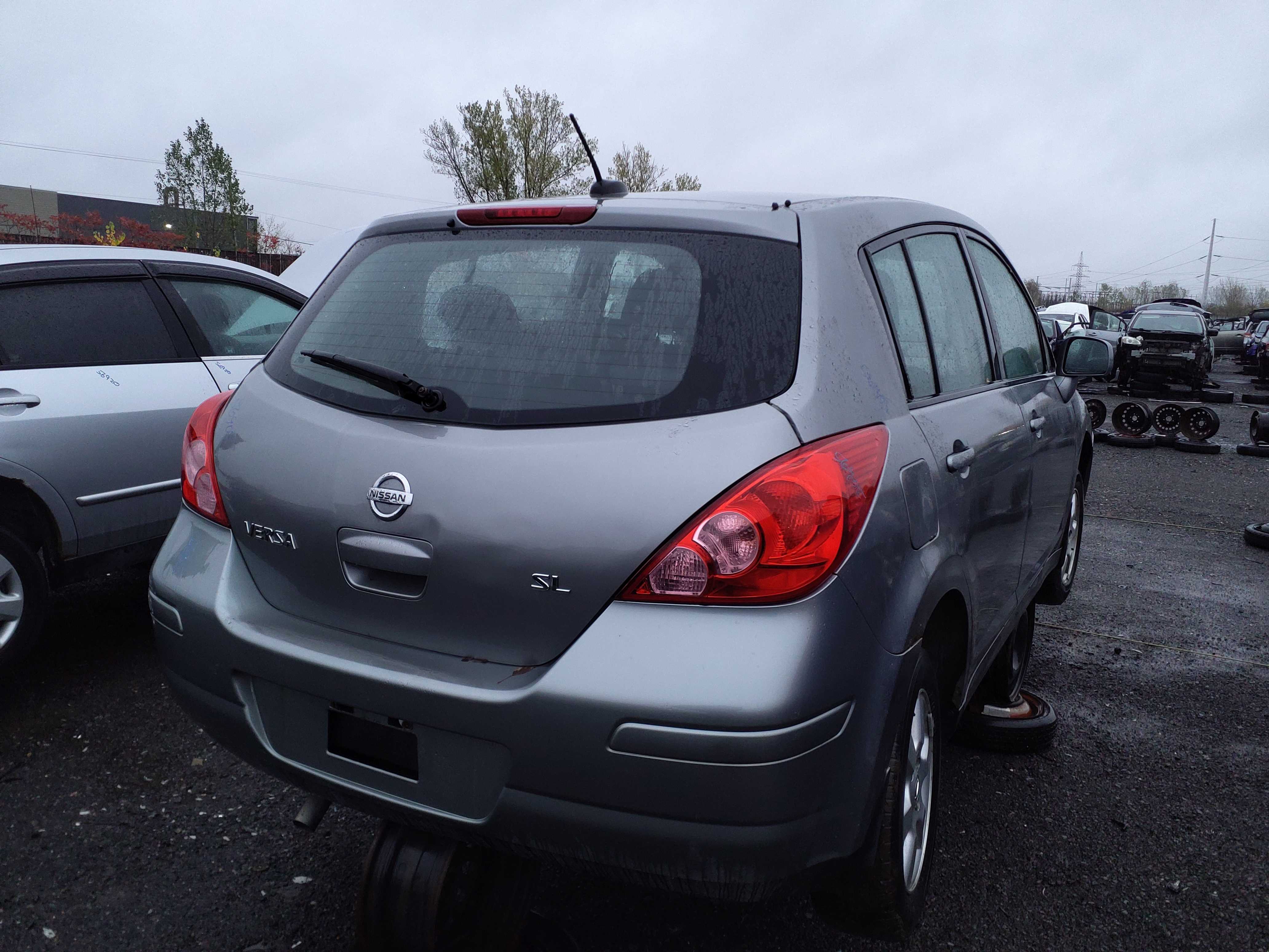 NISSAN VERSA 2009