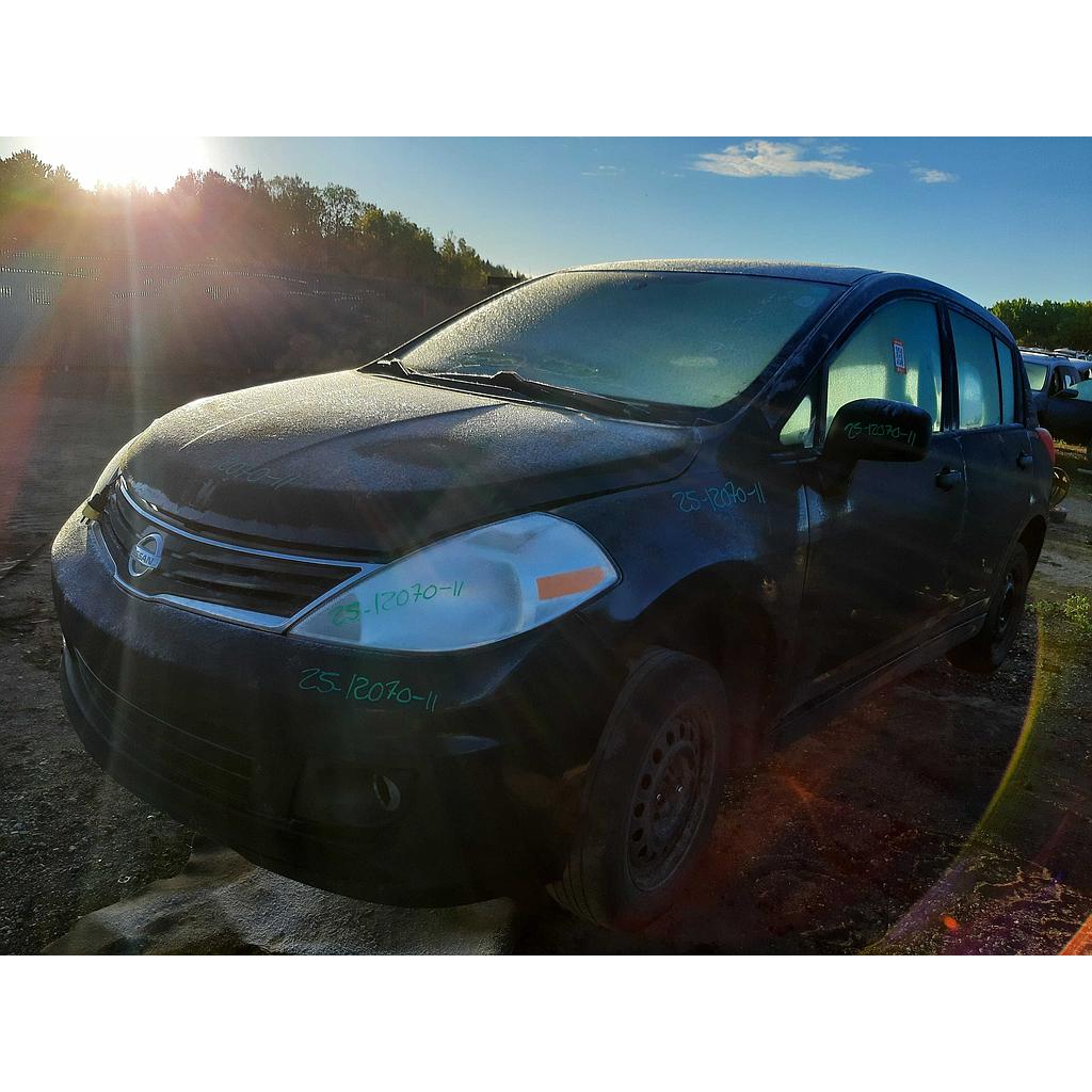 NISSAN VERSA 2011