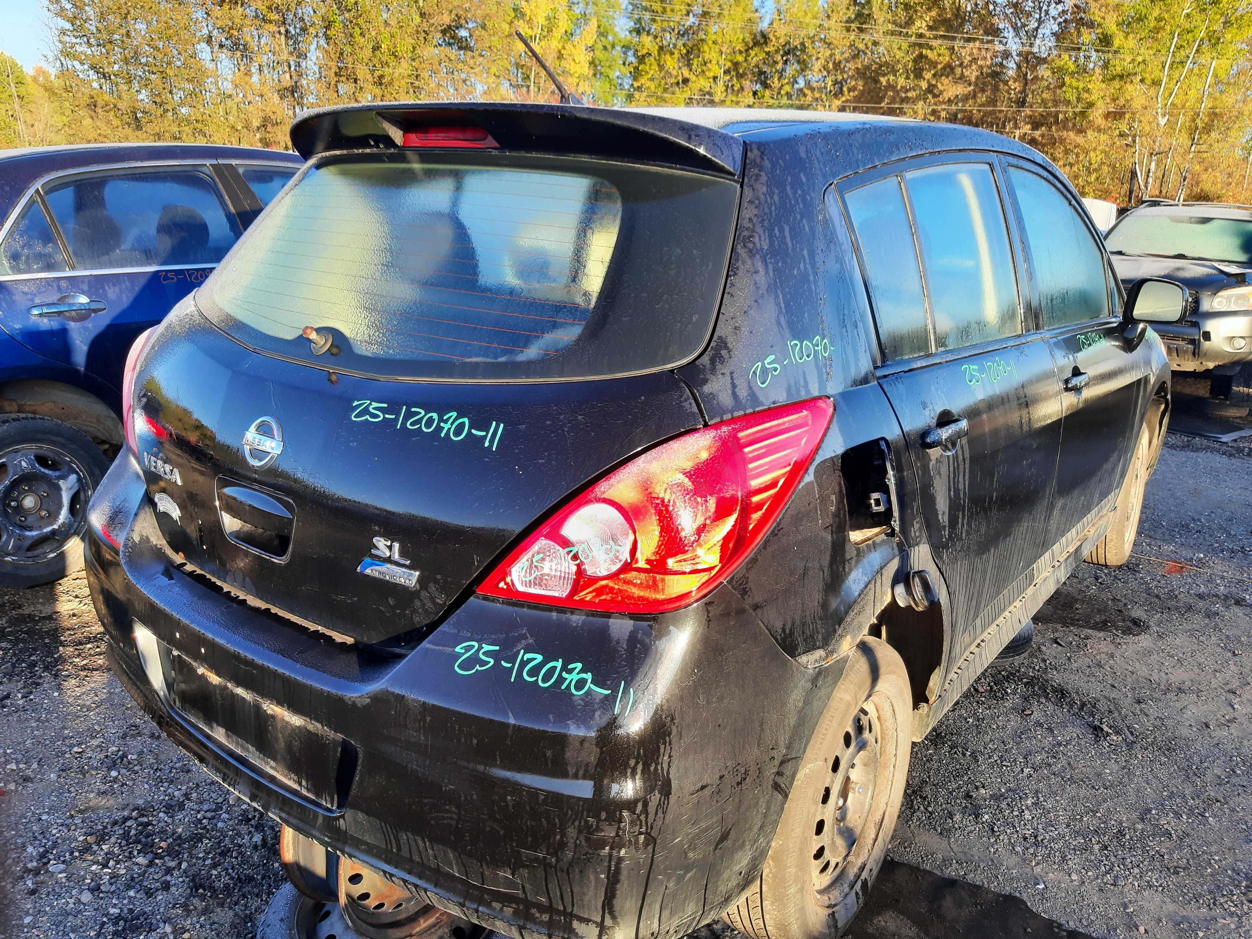 NISSAN VERSA 2011
