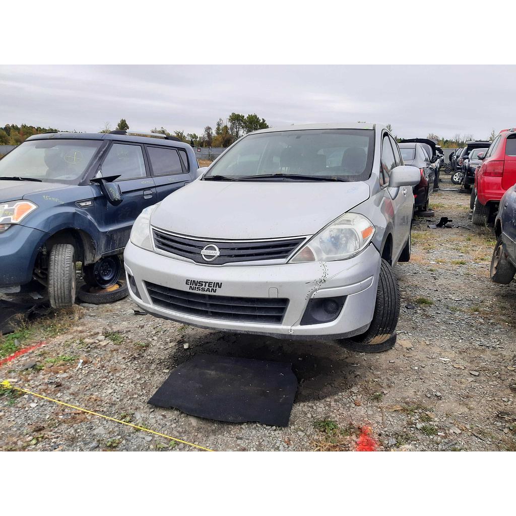 NISSAN VERSA 2011