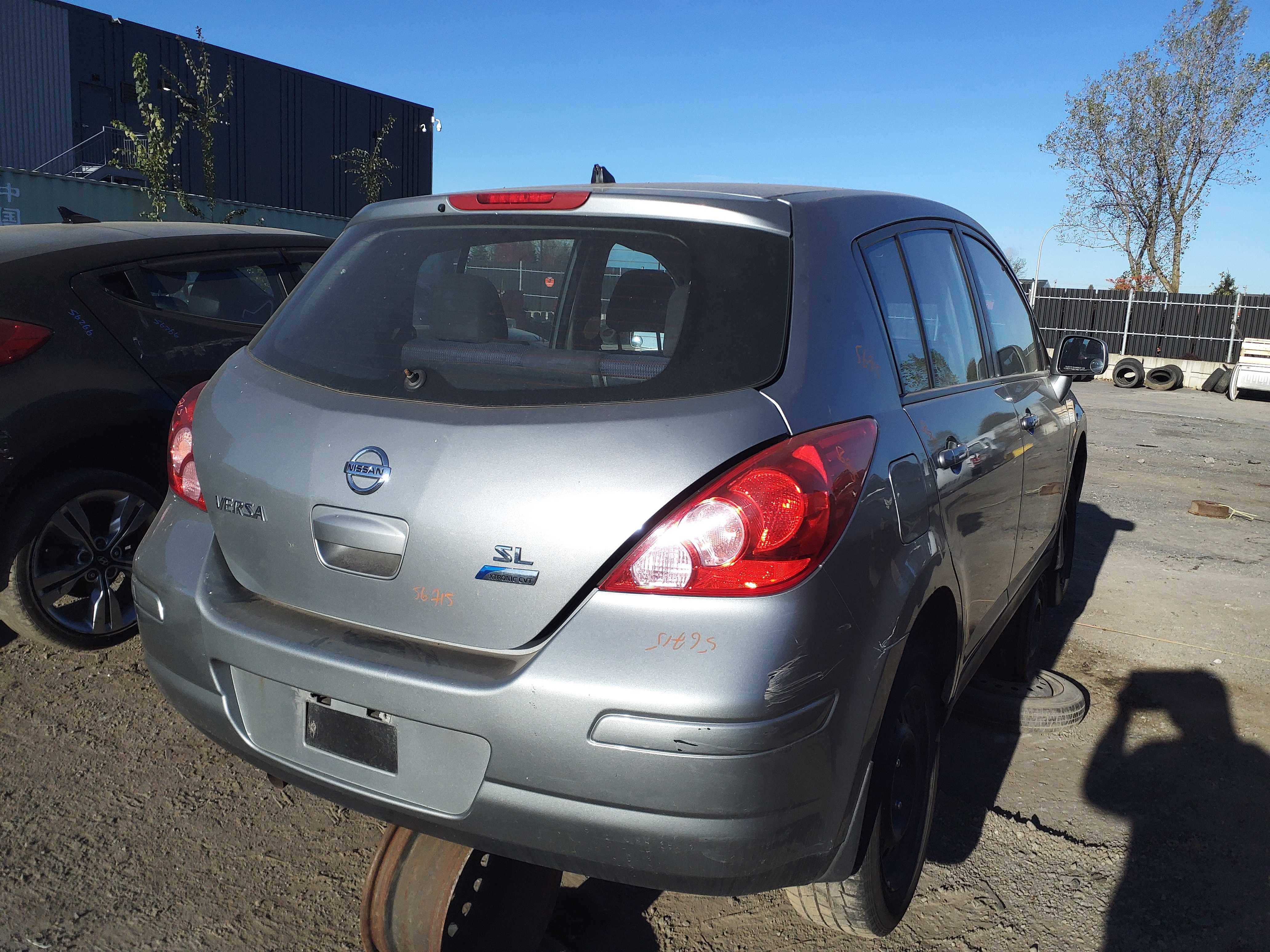 NISSAN VERSA 2011