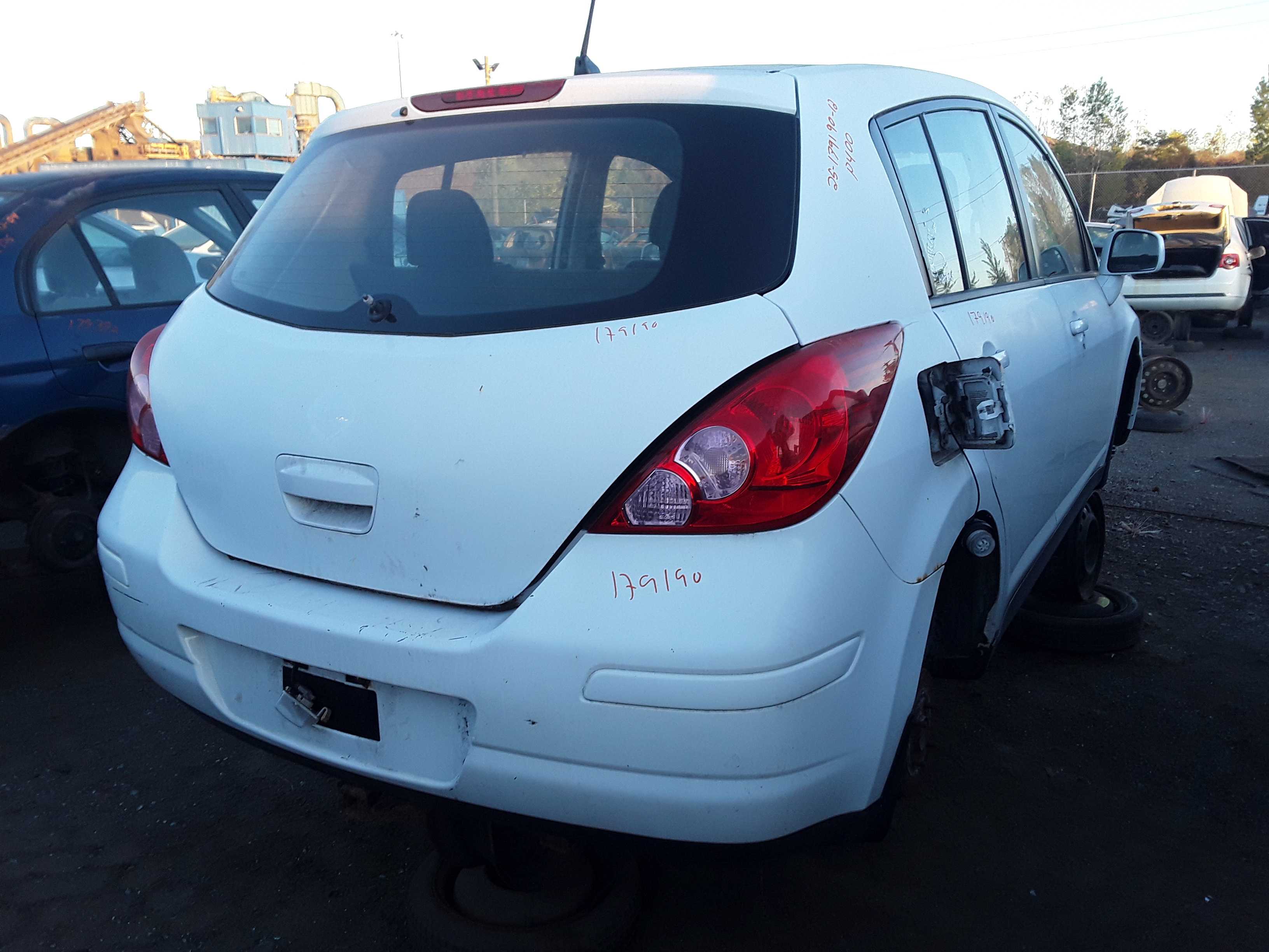 NISSAN VERSA 2012