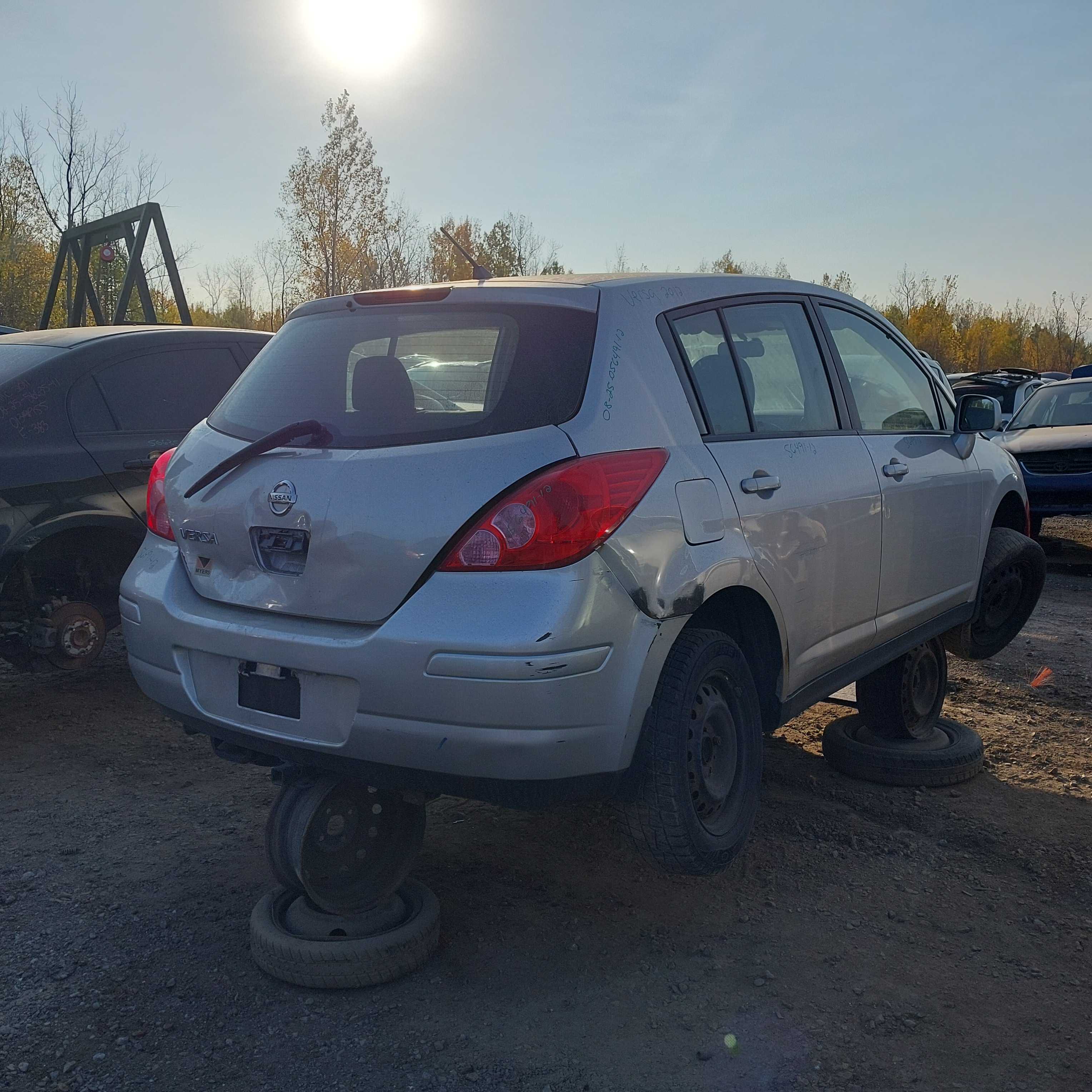 NISSAN VERSA 2012