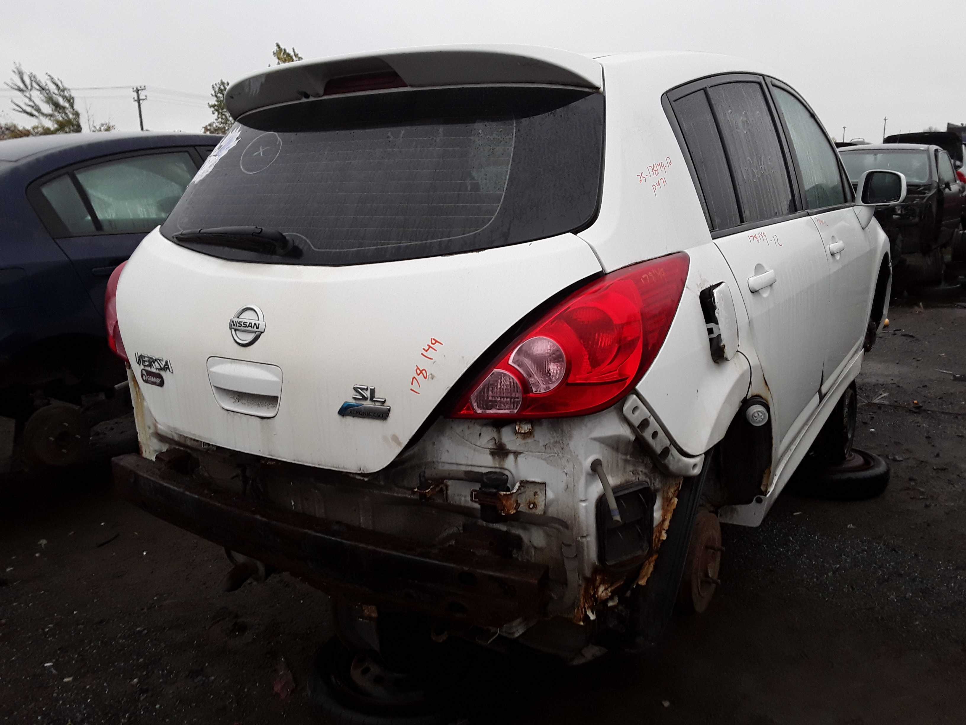 NISSAN VERSA 2012