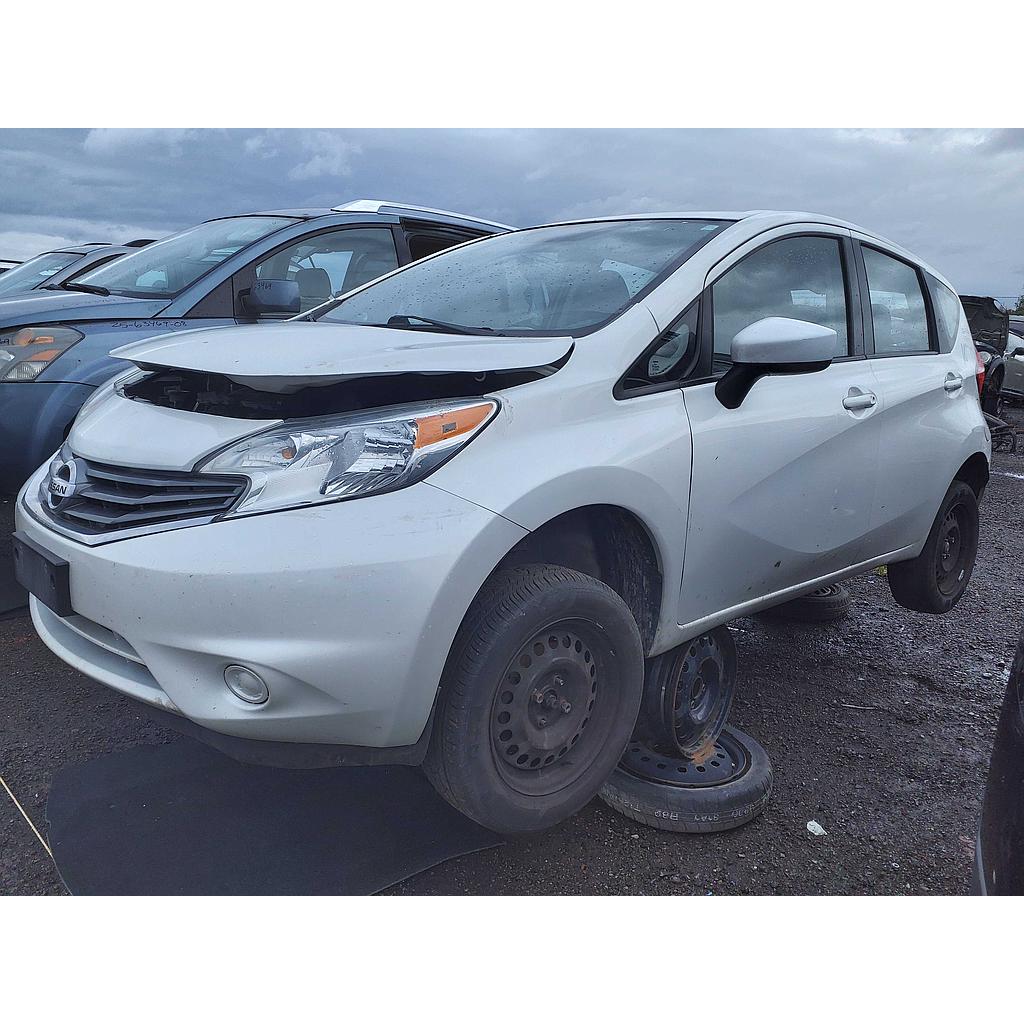 NISSAN VERSA 2016