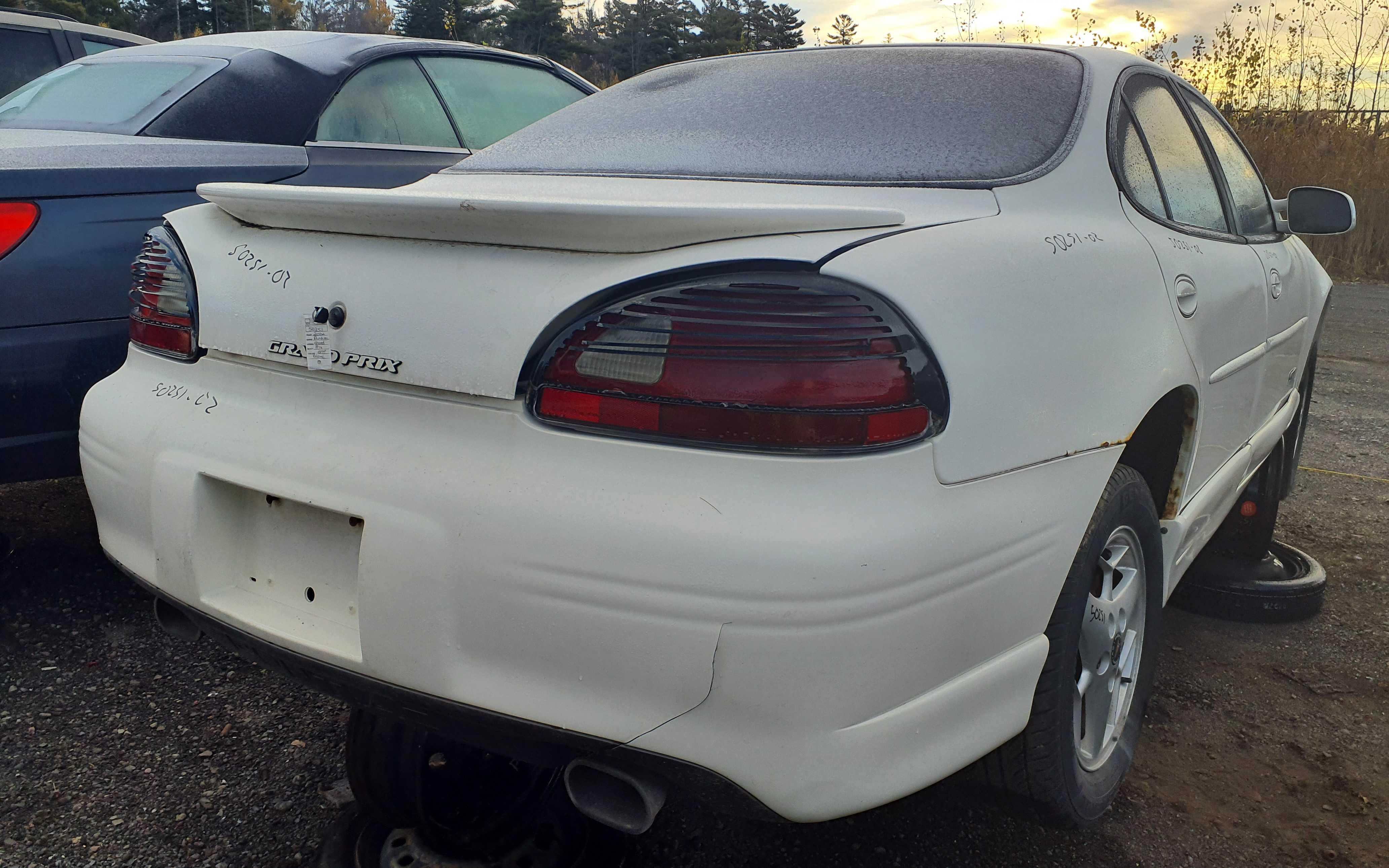 PONTIAC GRAND PRIX 2002