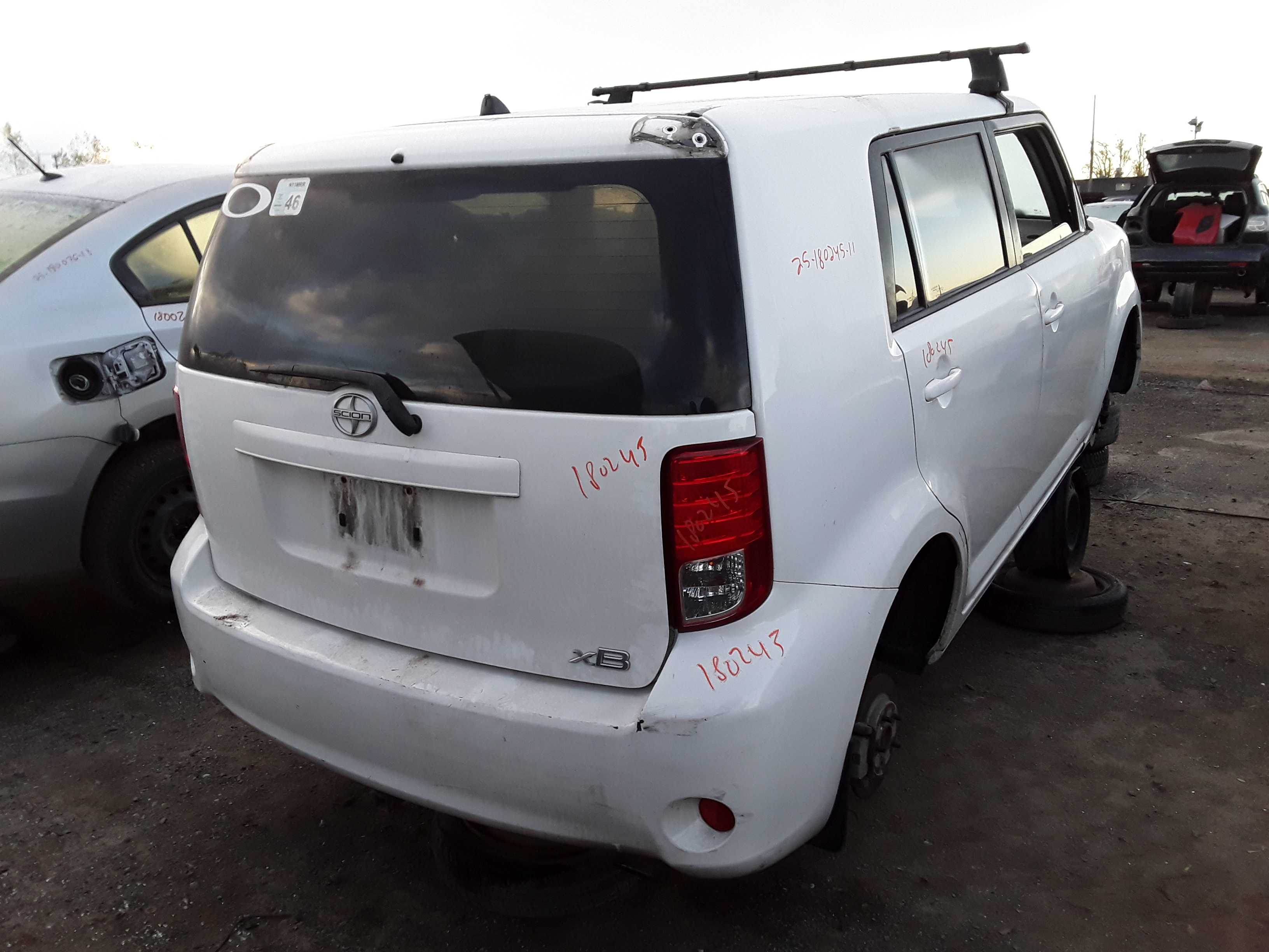 SCION XB 2011