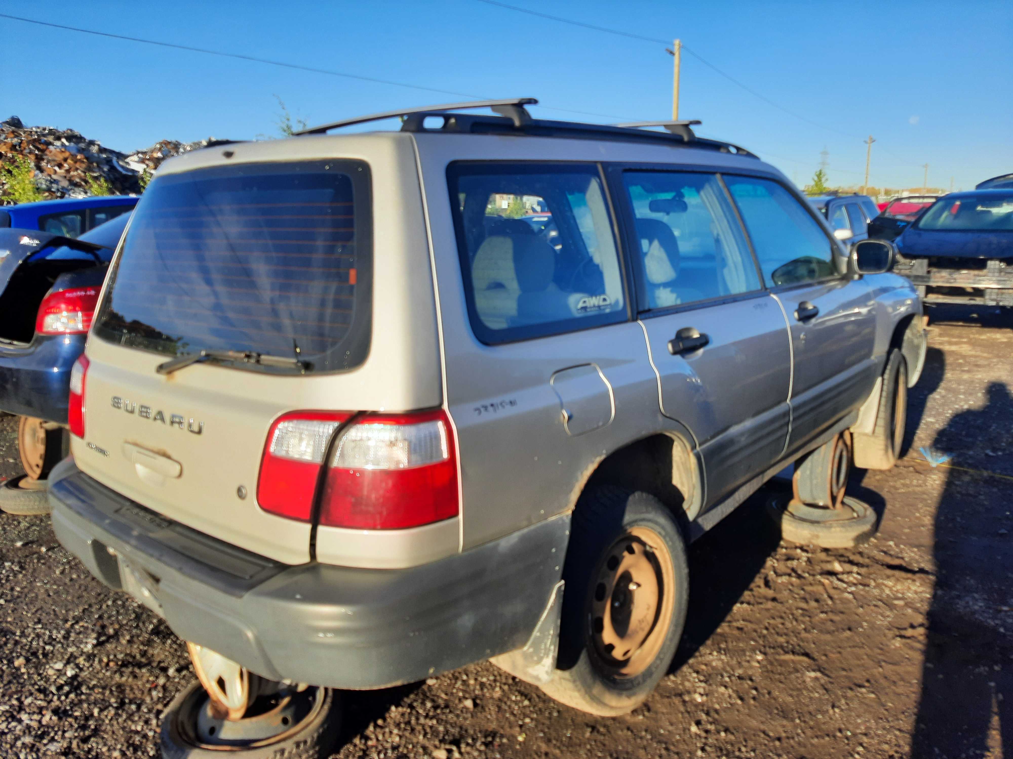 SUBARU FORESTER 2001