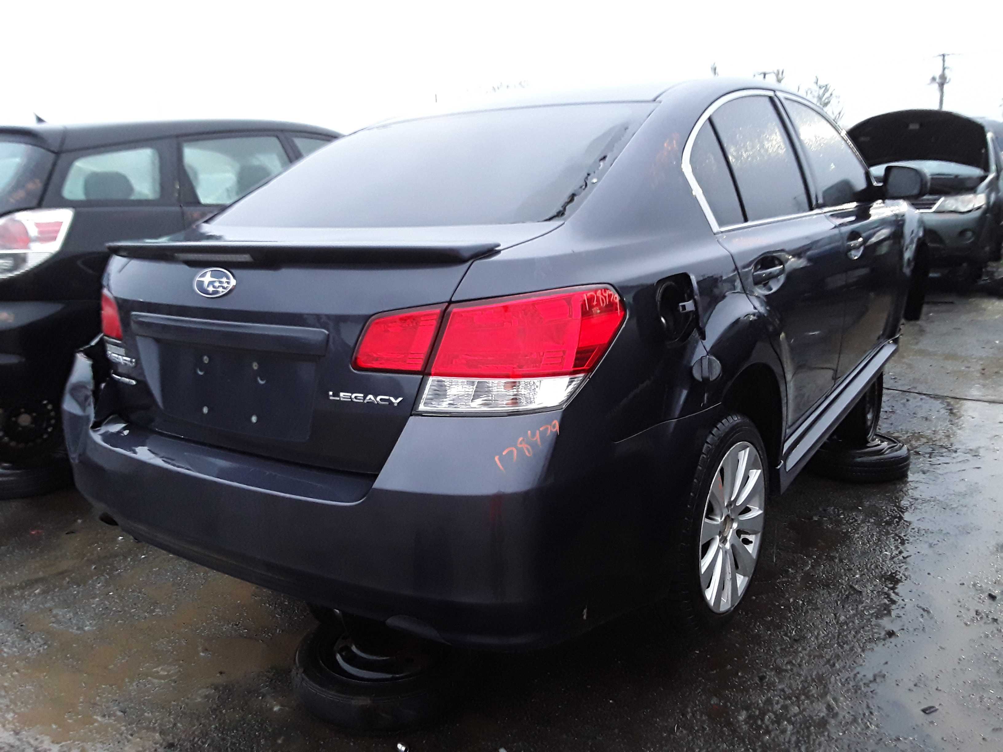SUBARU LEGACY 2011