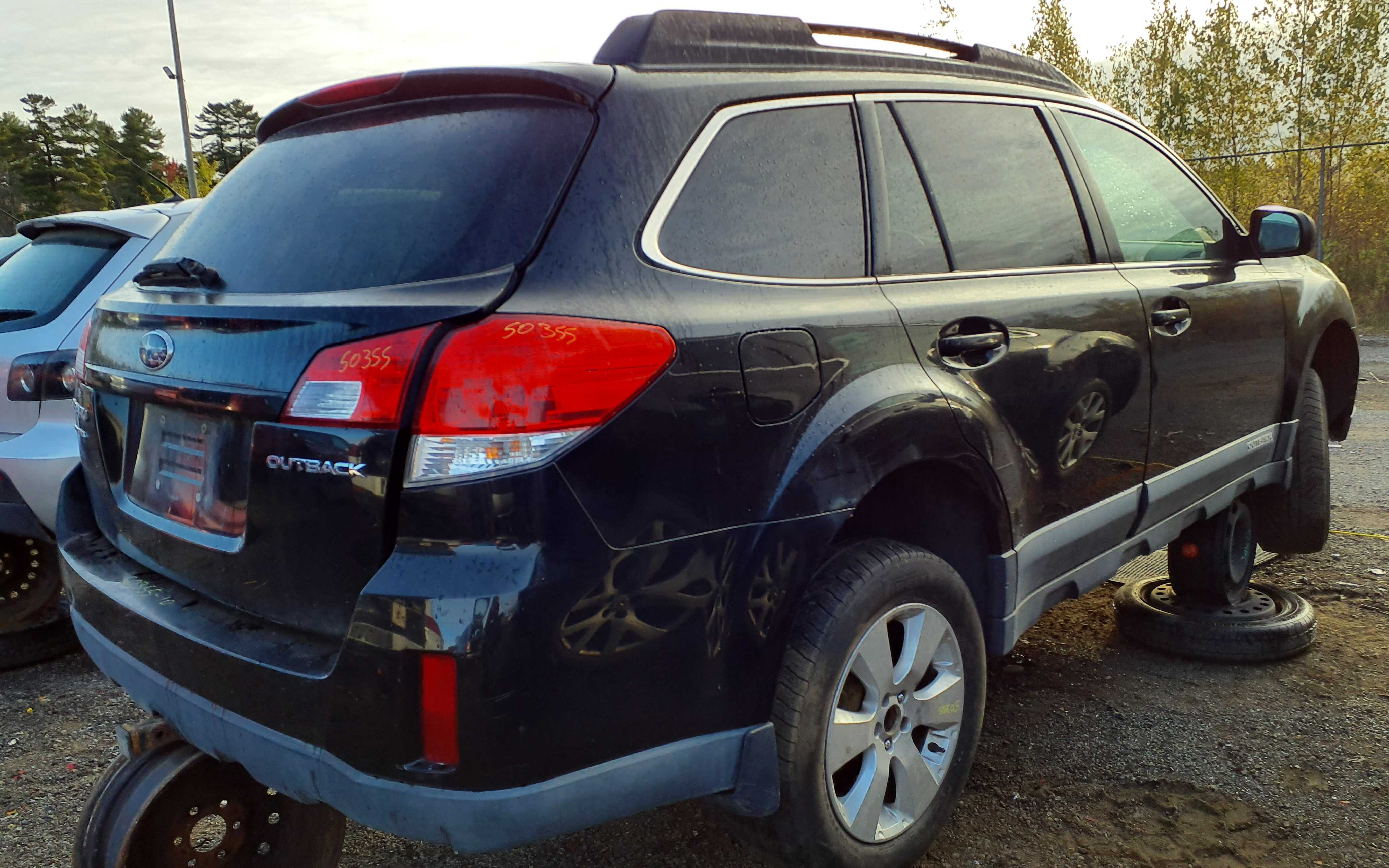 SUBARU OUTBACK 2010
