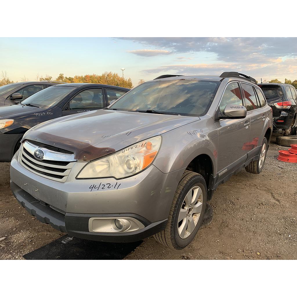 SUBARU OUTBACK 2011