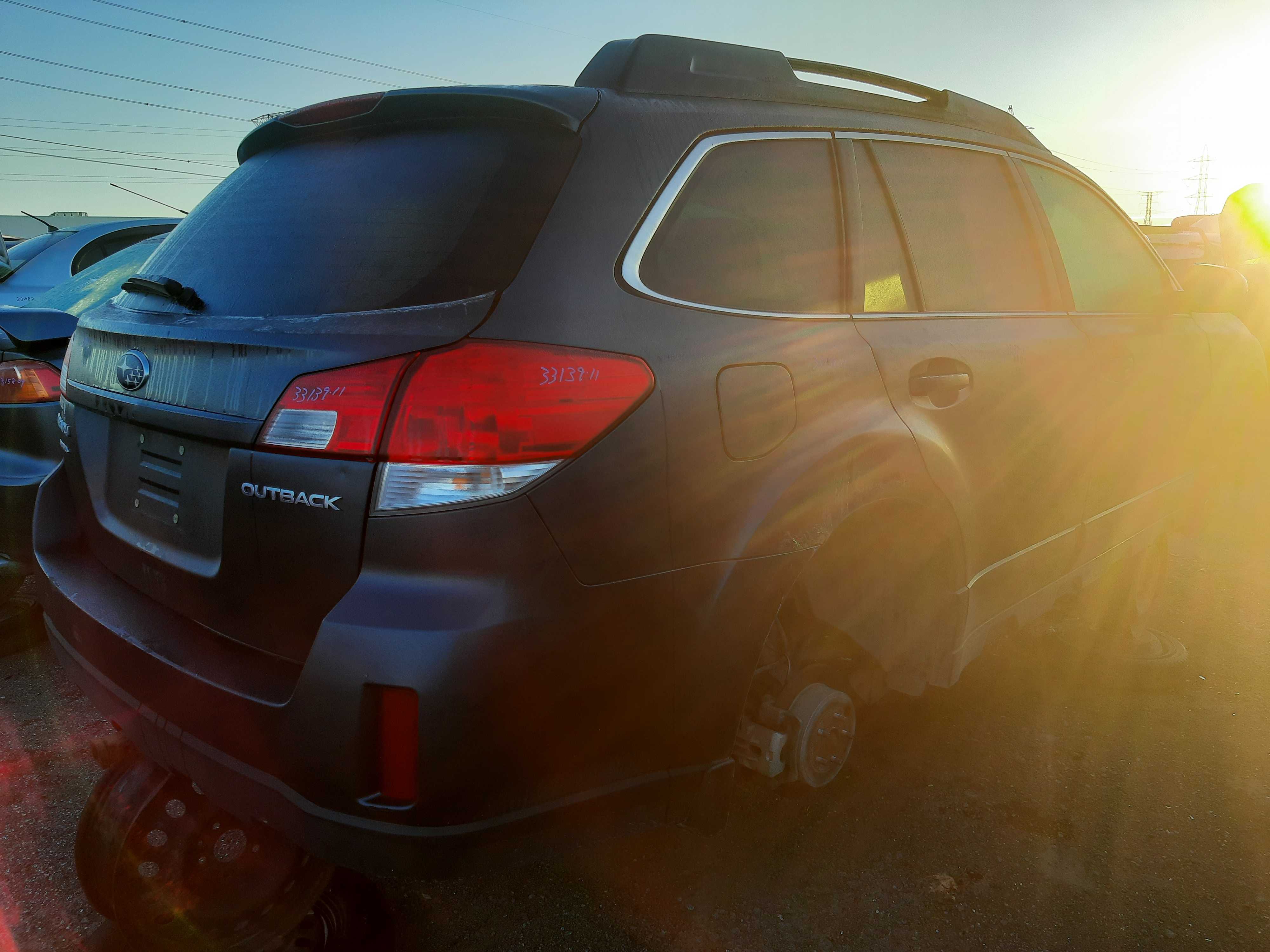 SUBARU OUTBACK 2011