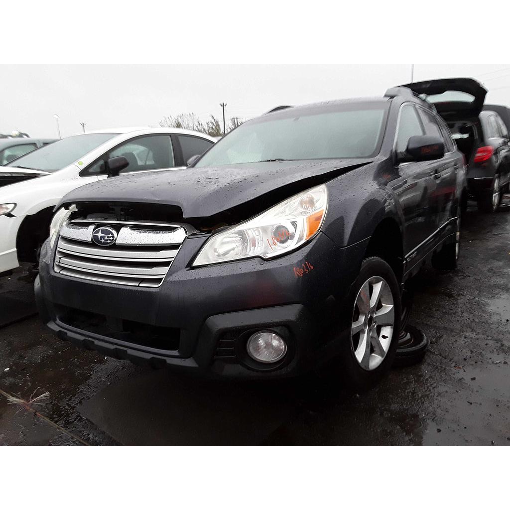 SUBARU OUTBACK 2013