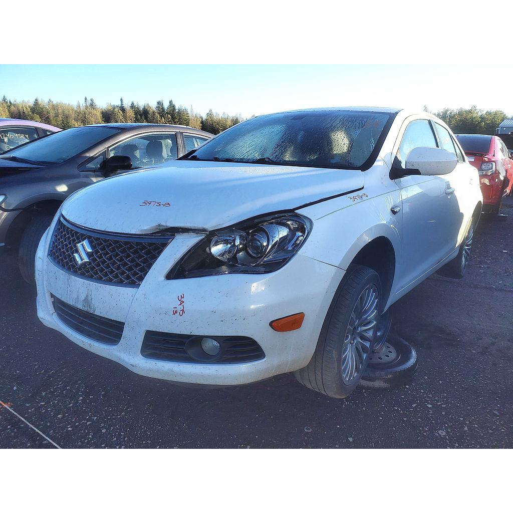 SUZUKI KIZASHI 2013