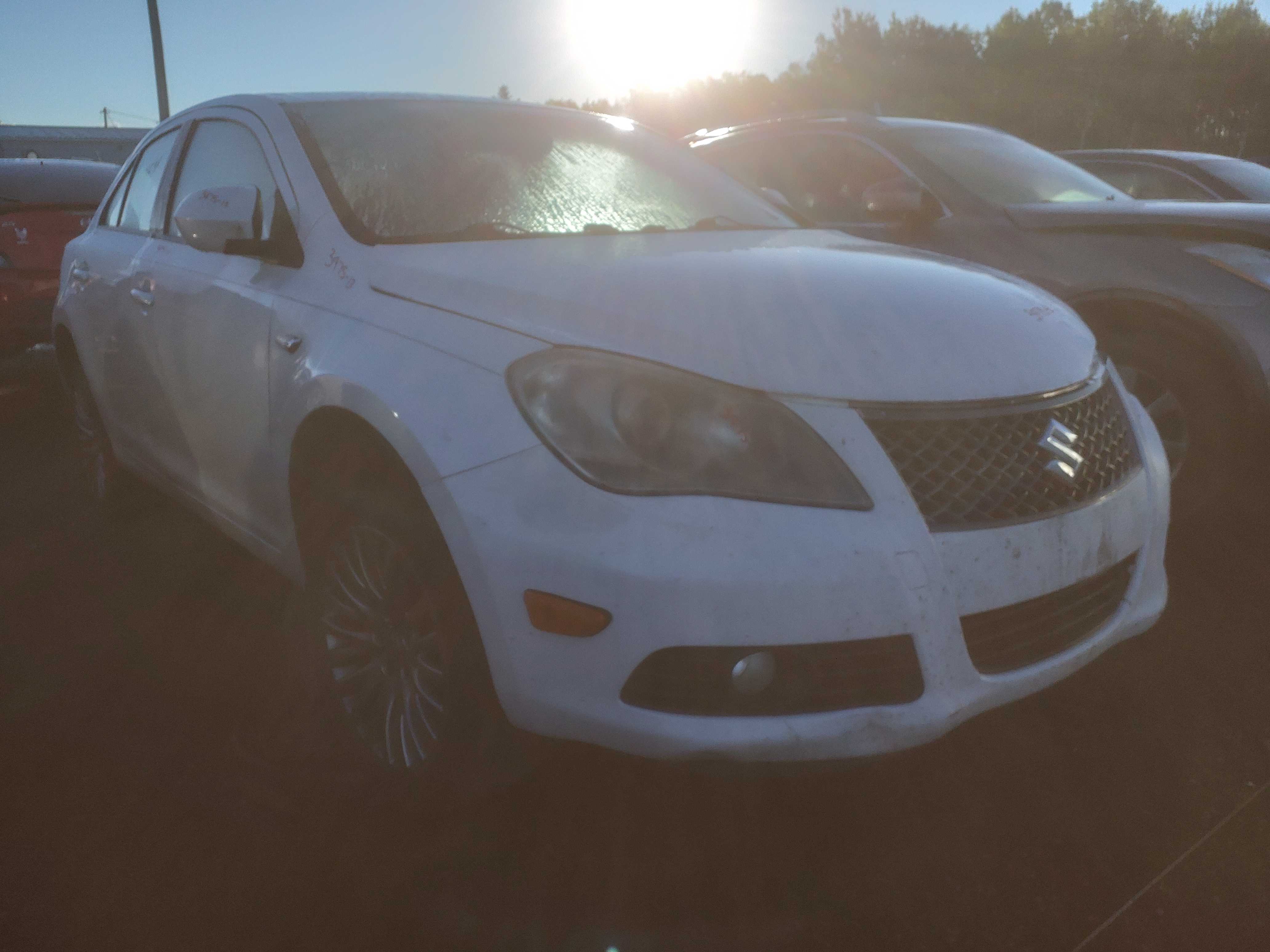 SUZUKI KIZASHI 2013