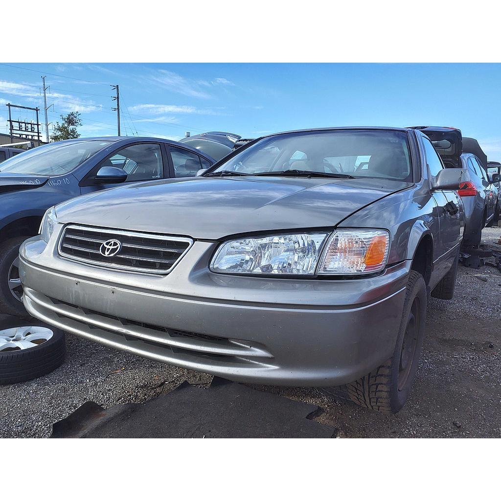 TOYOTA CAMRY 2001