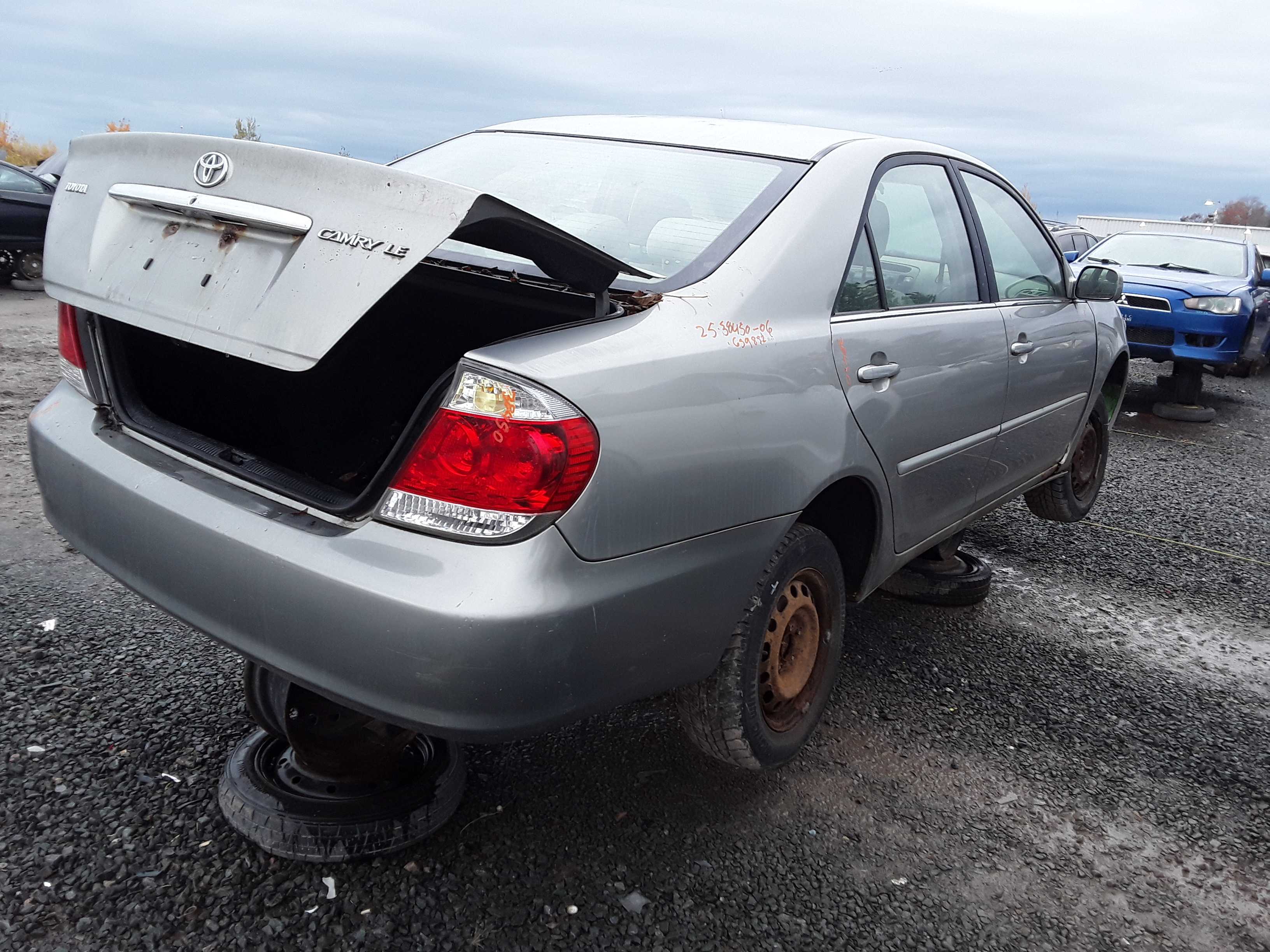 TOYOTA CAMRY 2006