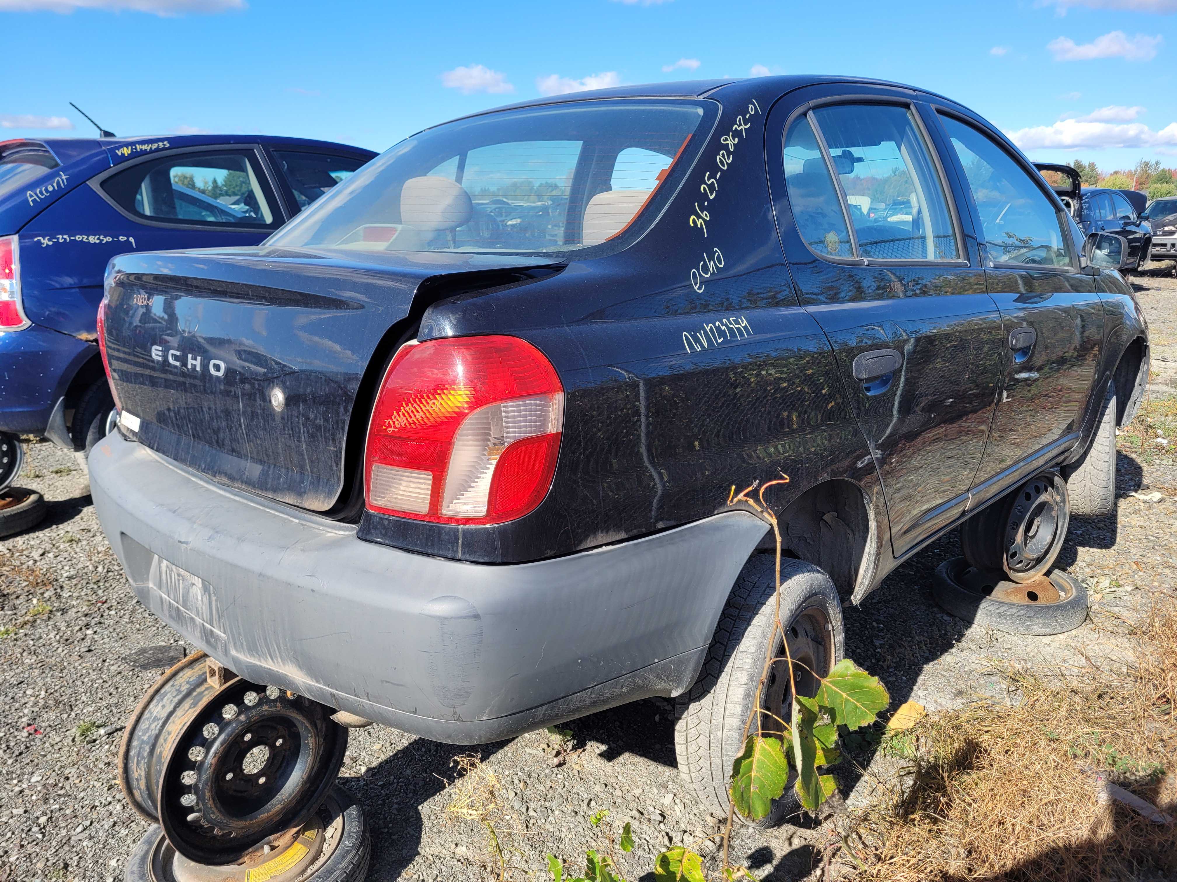 TOYOTA ECHO 2001