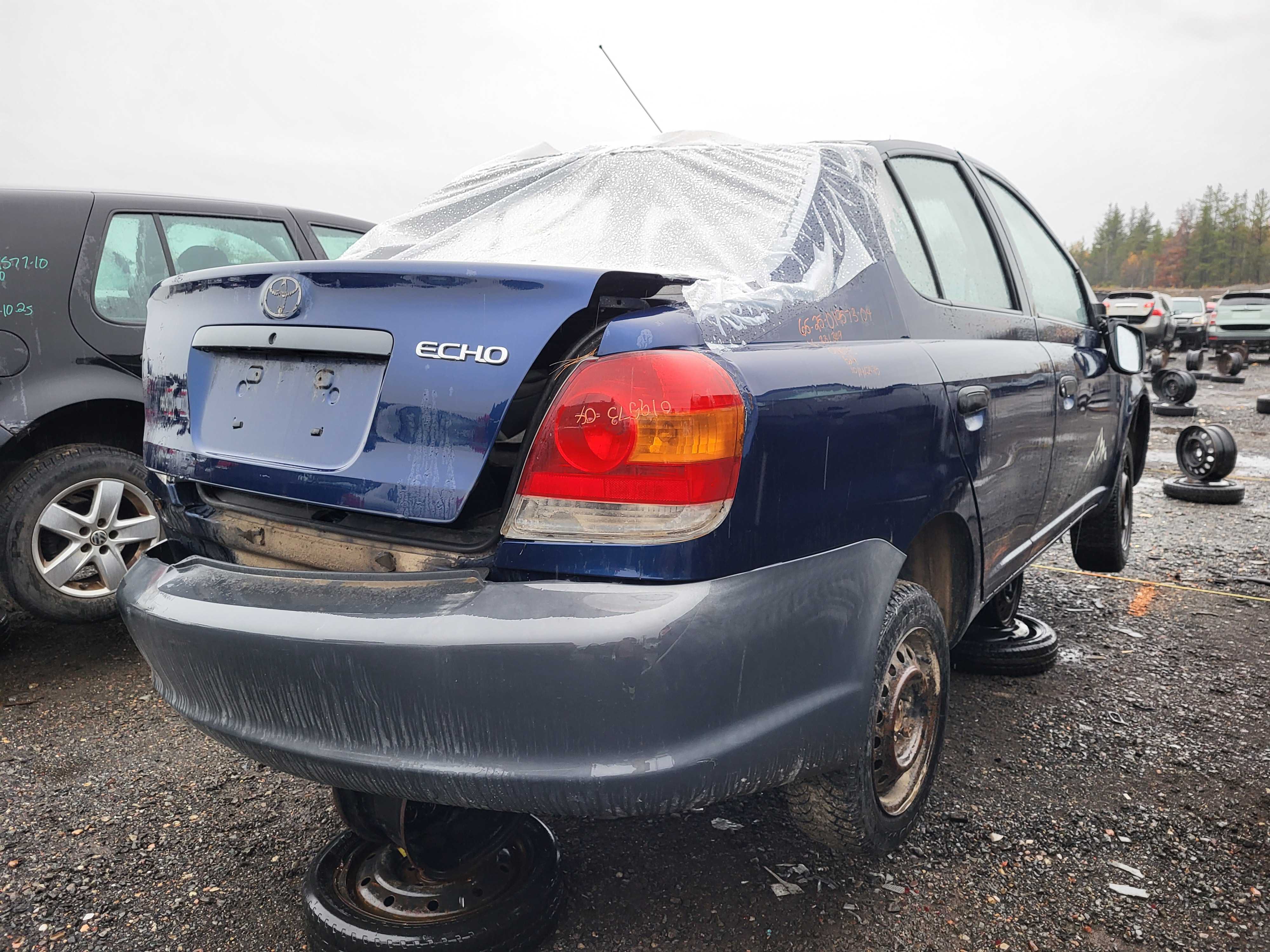 TOYOTA ECHO 2004