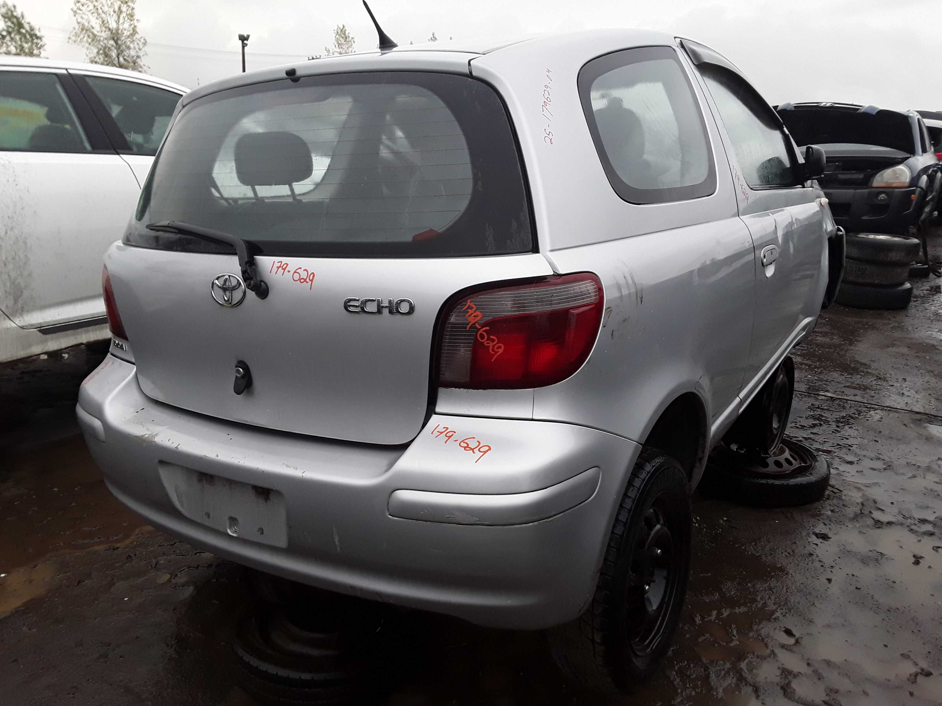 TOYOTA ECHO 2004