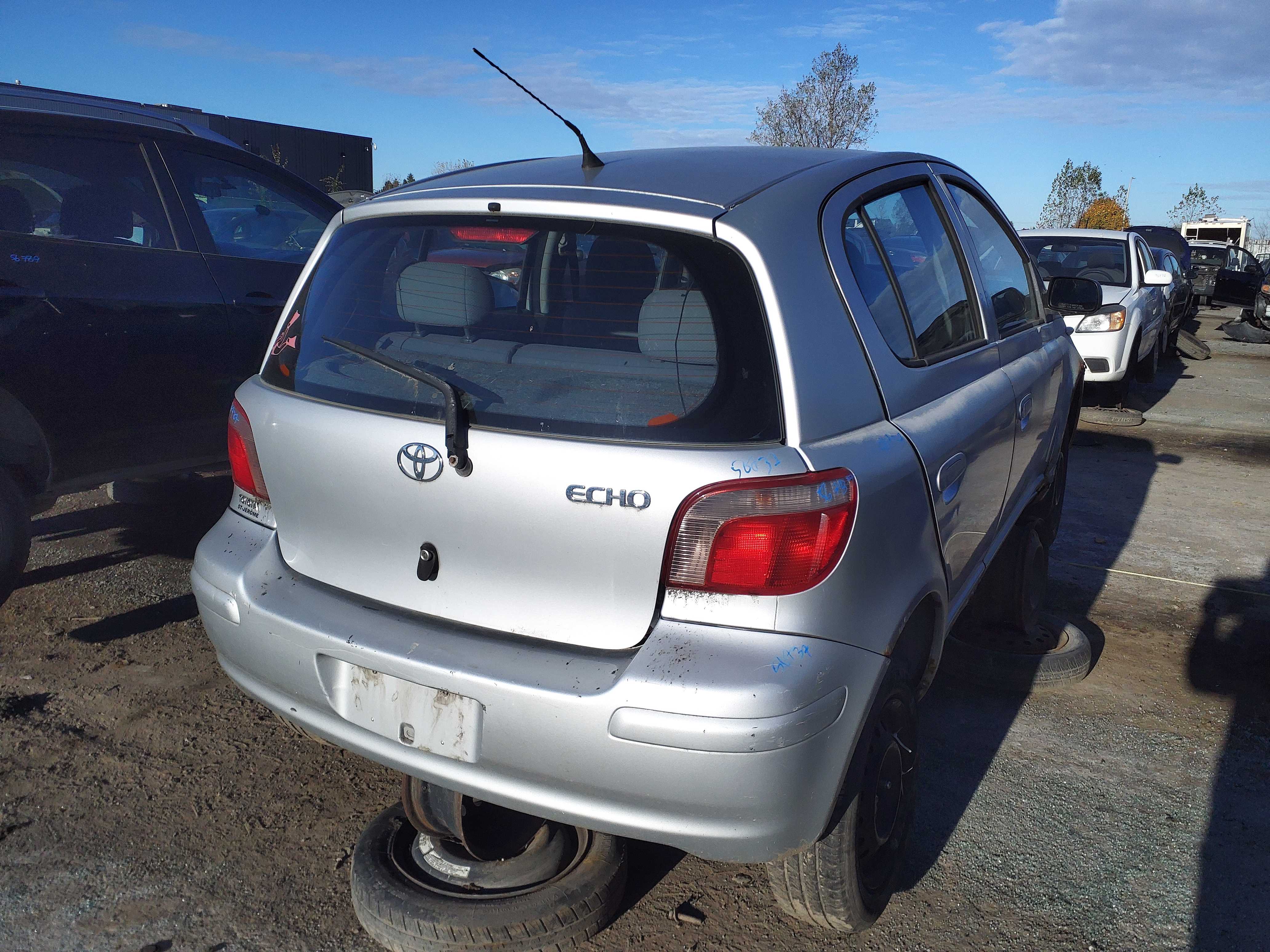 TOYOTA ECHO 2004