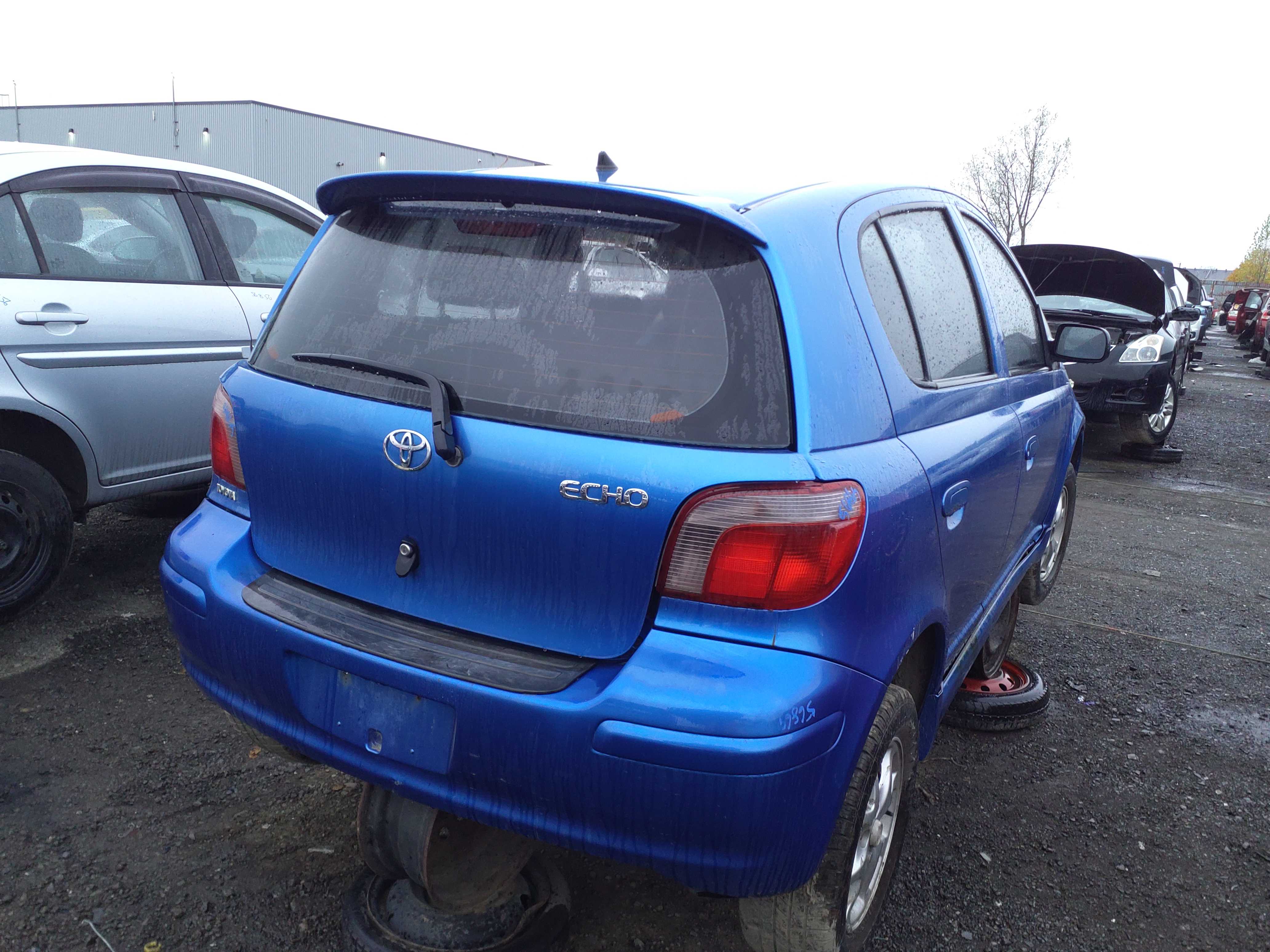 TOYOTA ECHO 2004