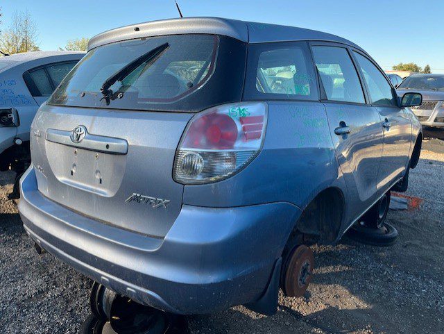 TOYOTA MATRIX 2005
