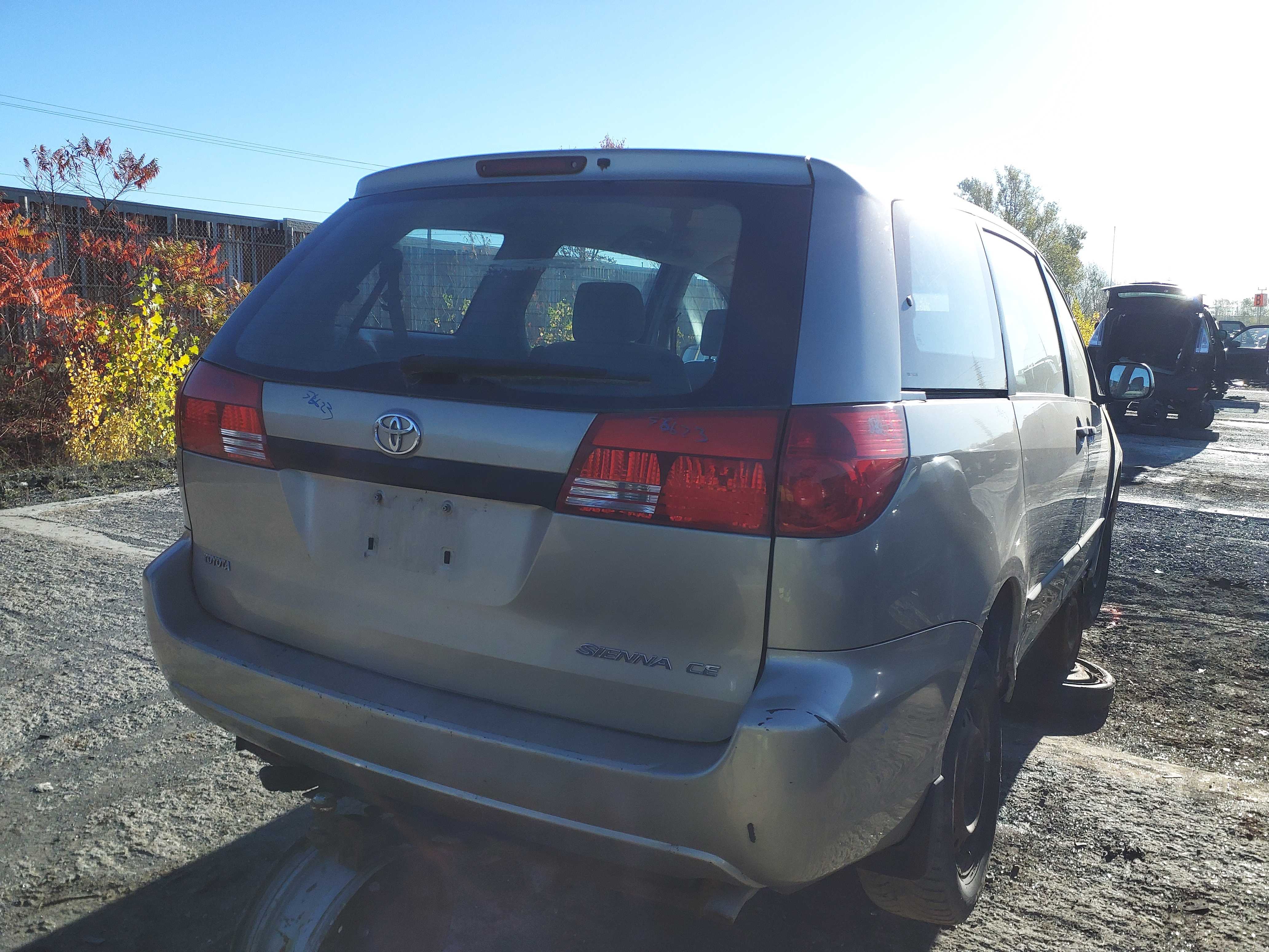 TOYOTA SIENNA 2004