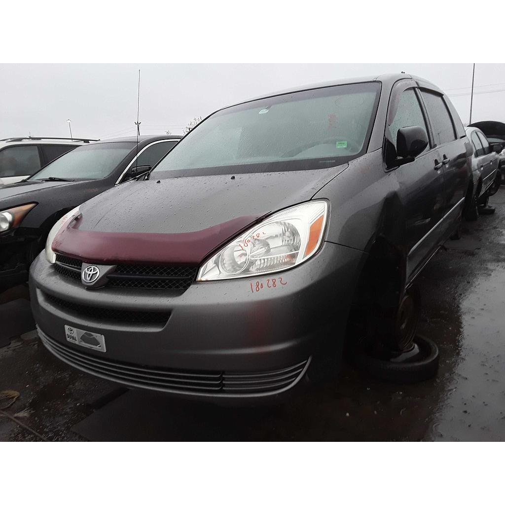 TOYOTA SIENNA 2004