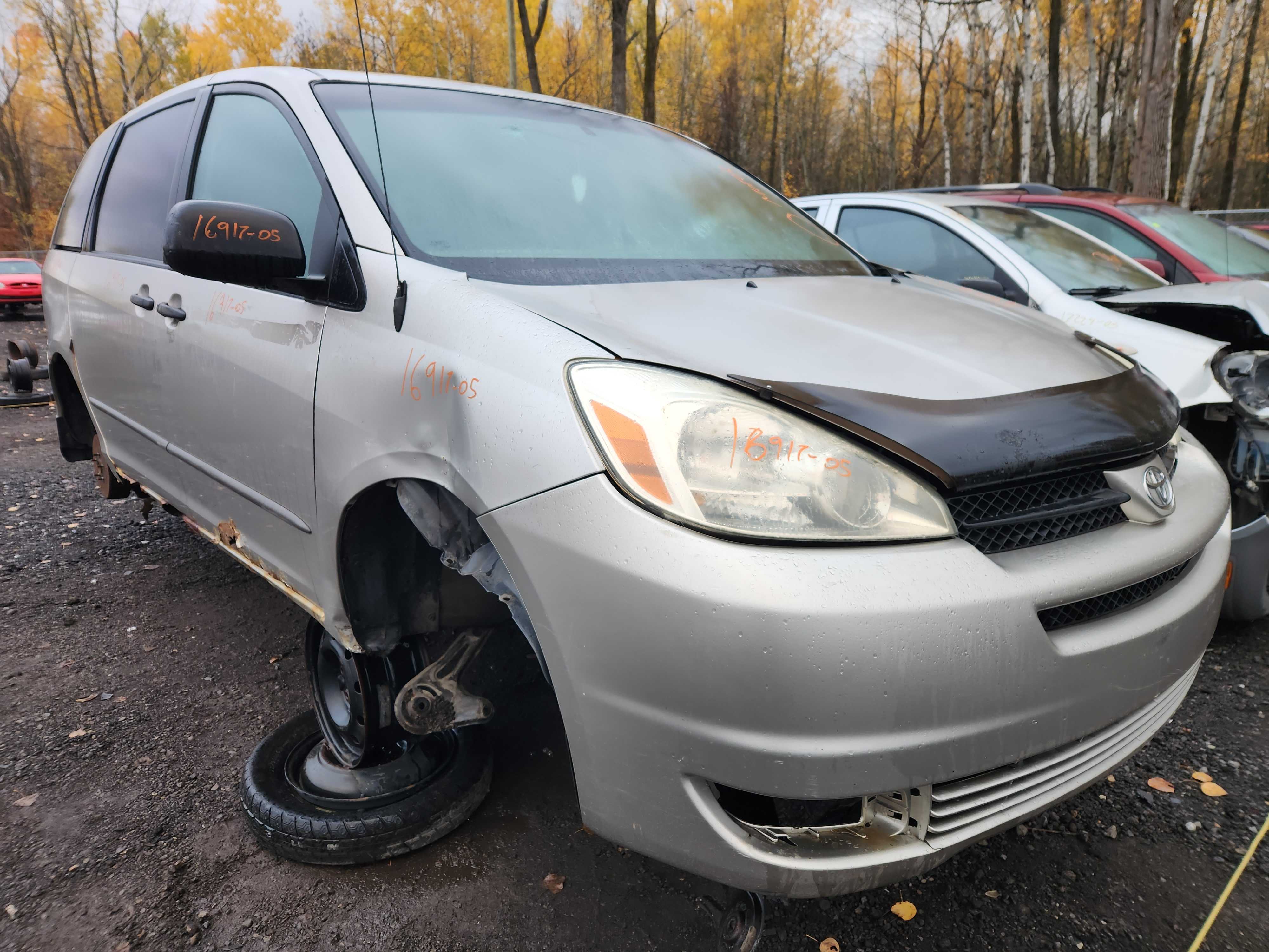 TOYOTA SIENNA 2005
