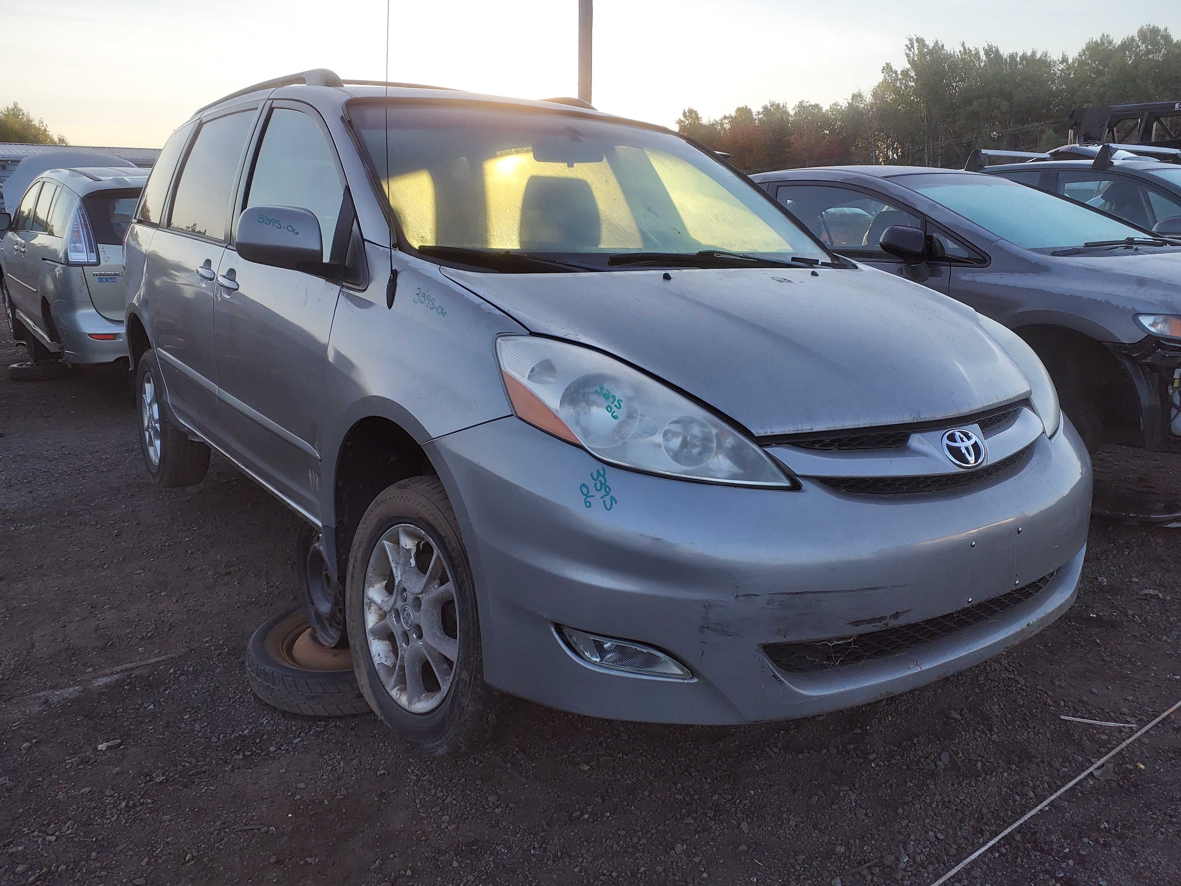TOYOTA SIENNA 2006