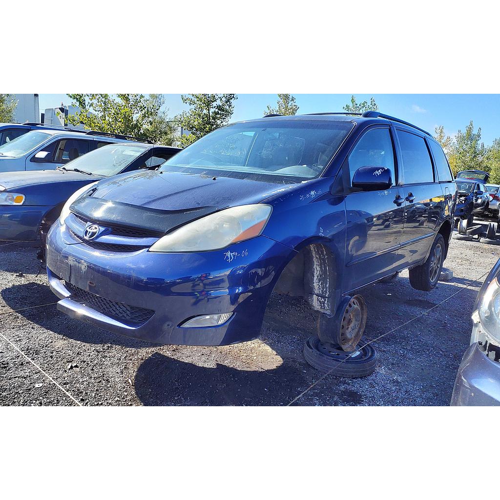 TOYOTA SIENNA 2006