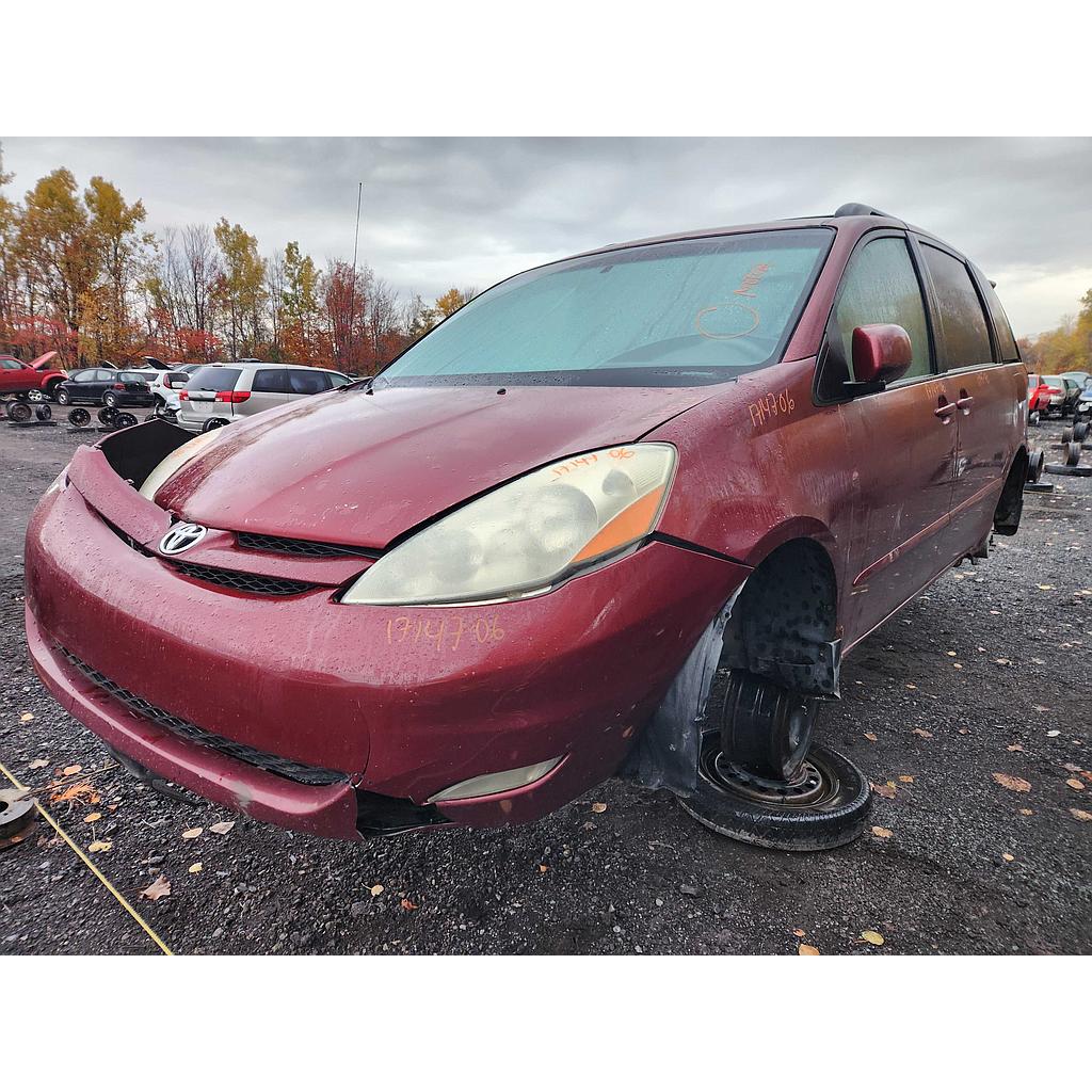 TOYOTA SIENNA 2006