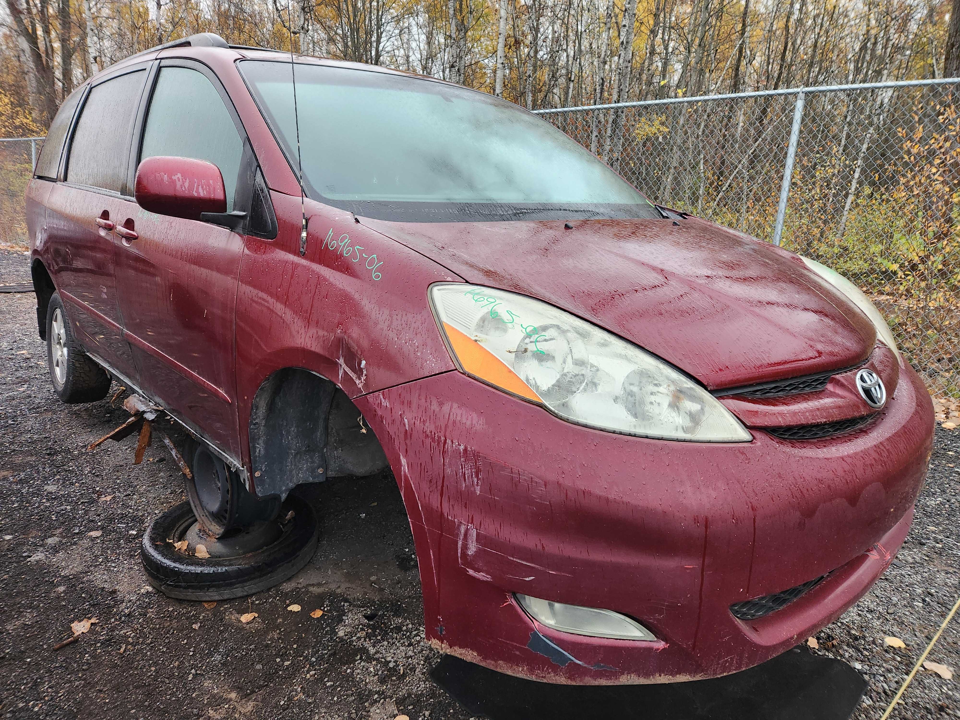 TOYOTA SIENNA 2006