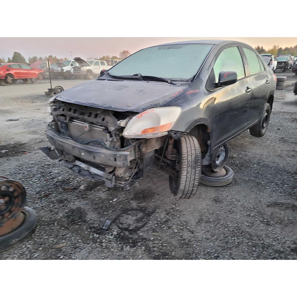 TOYOTA YARIS 2010