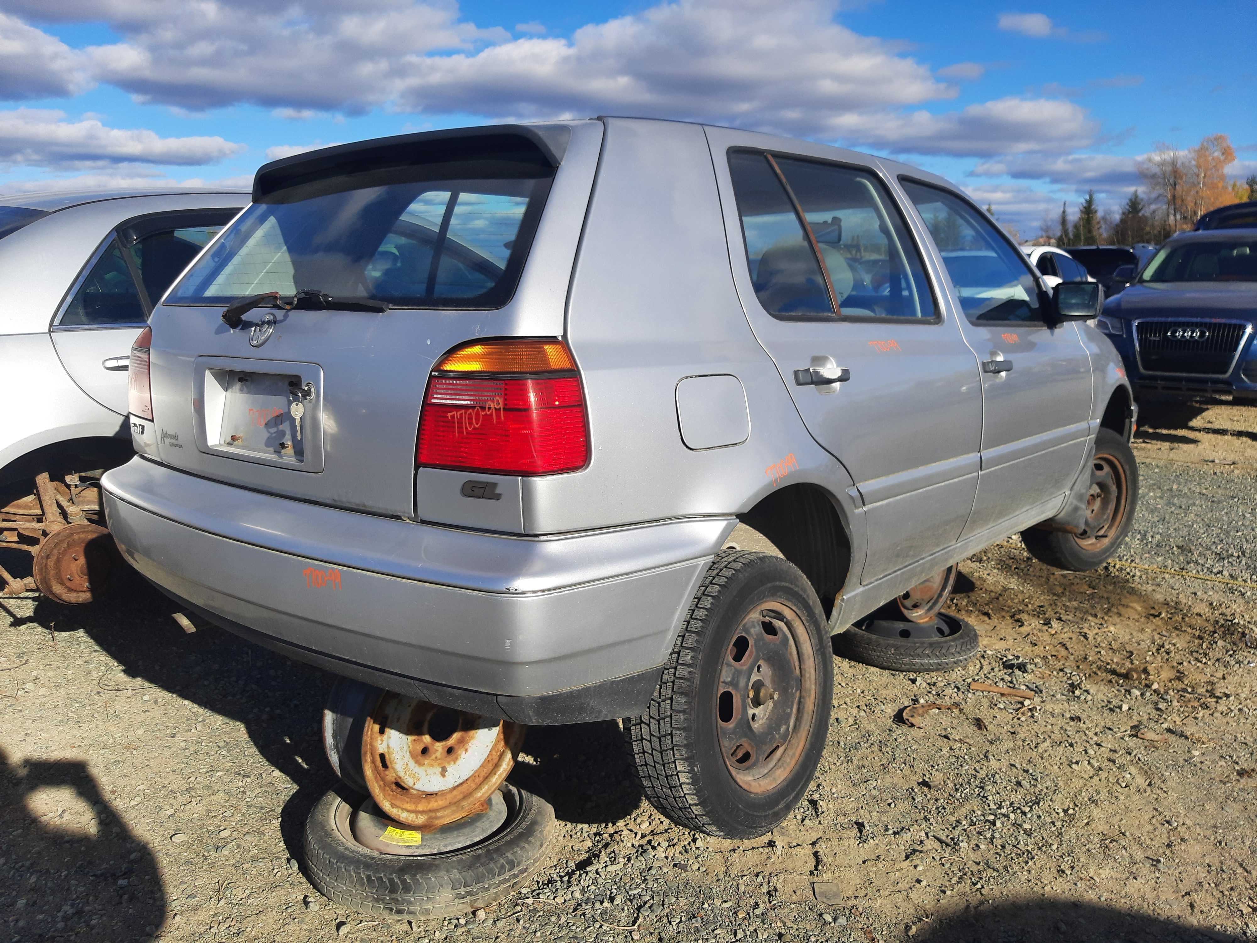 VOLKSWAGEN GOLF 1999