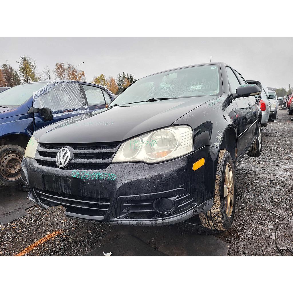 VOLKSWAGEN GOLF 2010