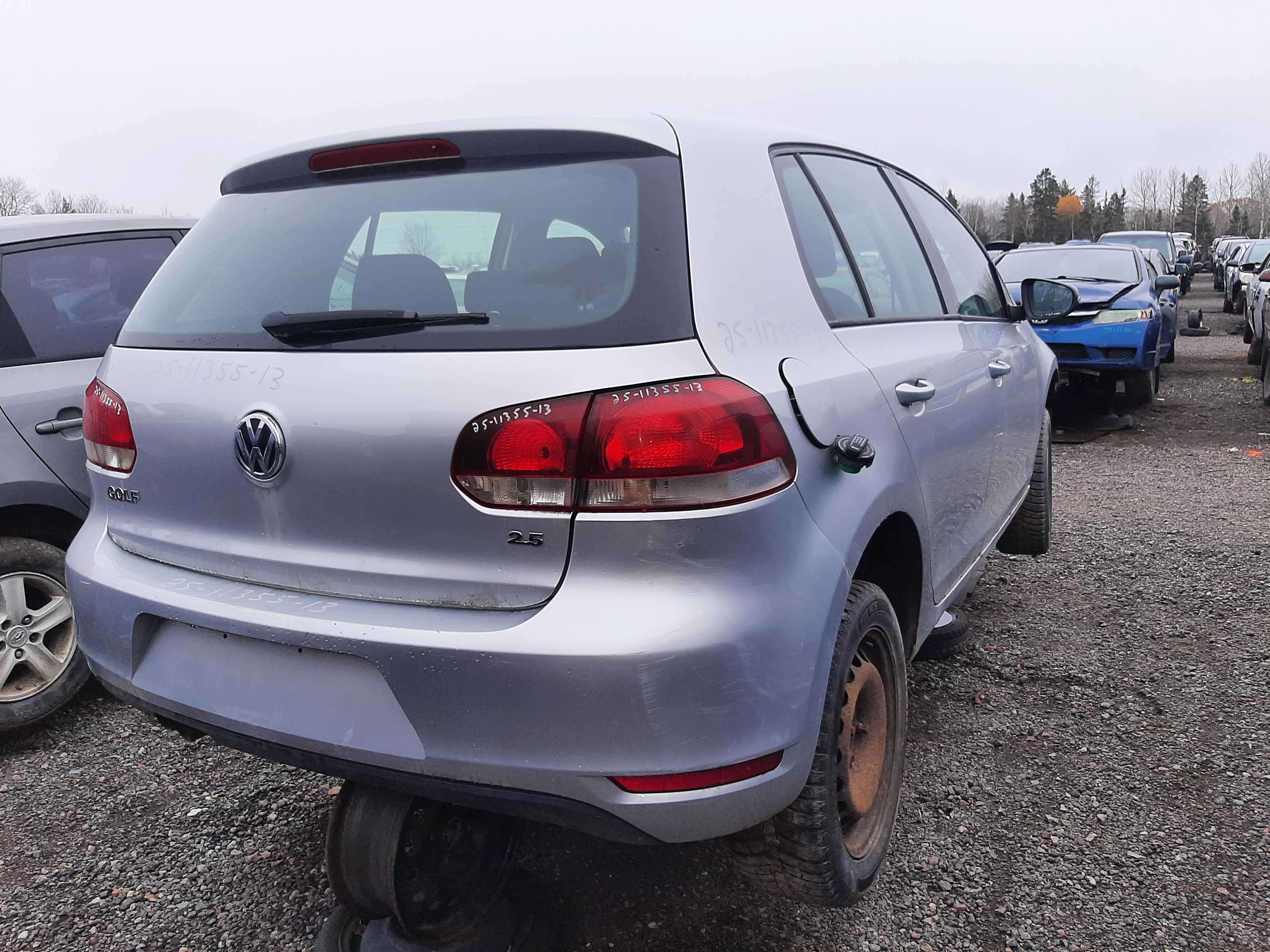 VOLKSWAGEN GOLF 2013