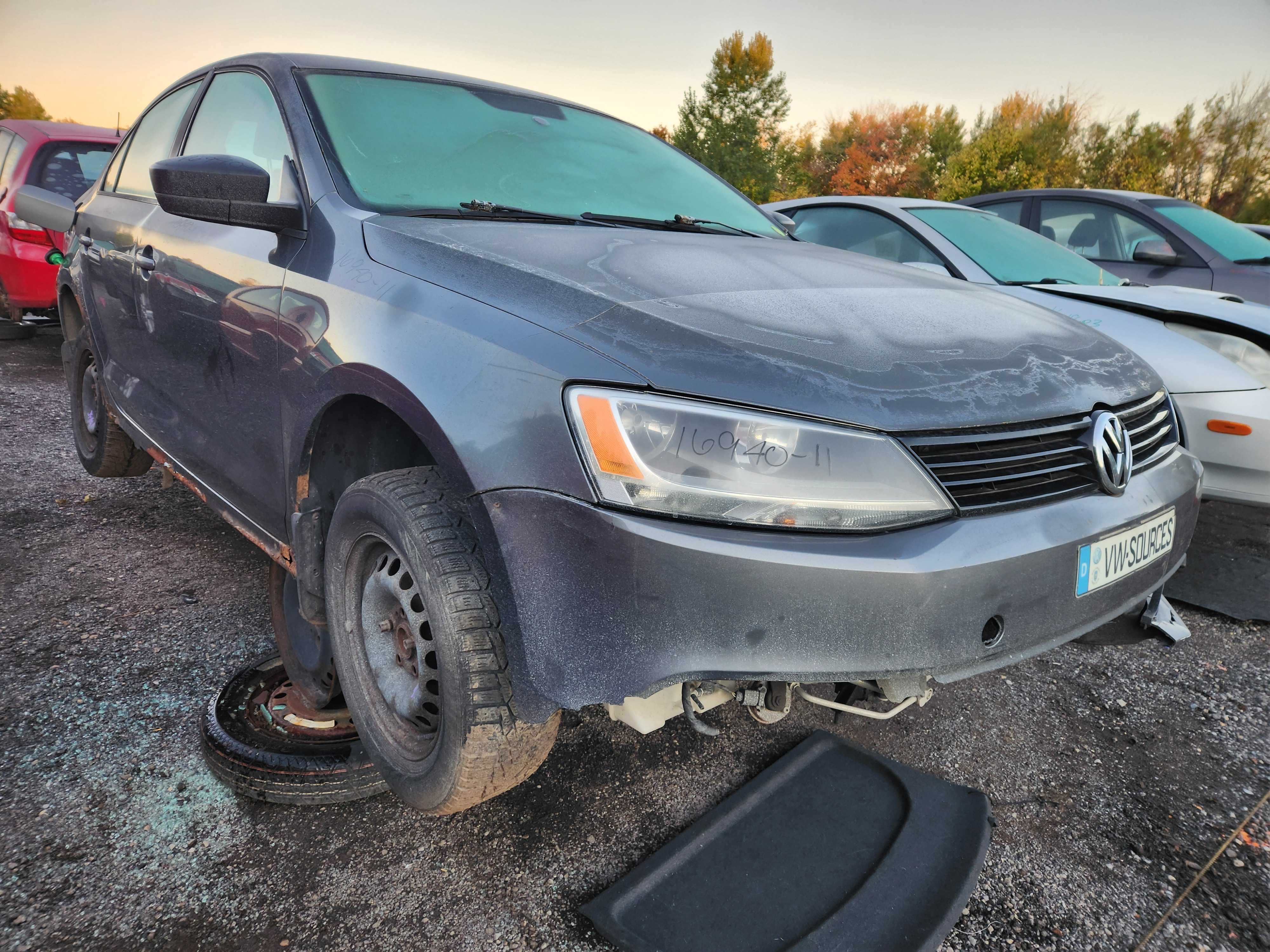 VOLKSWAGEN JETTA 2011