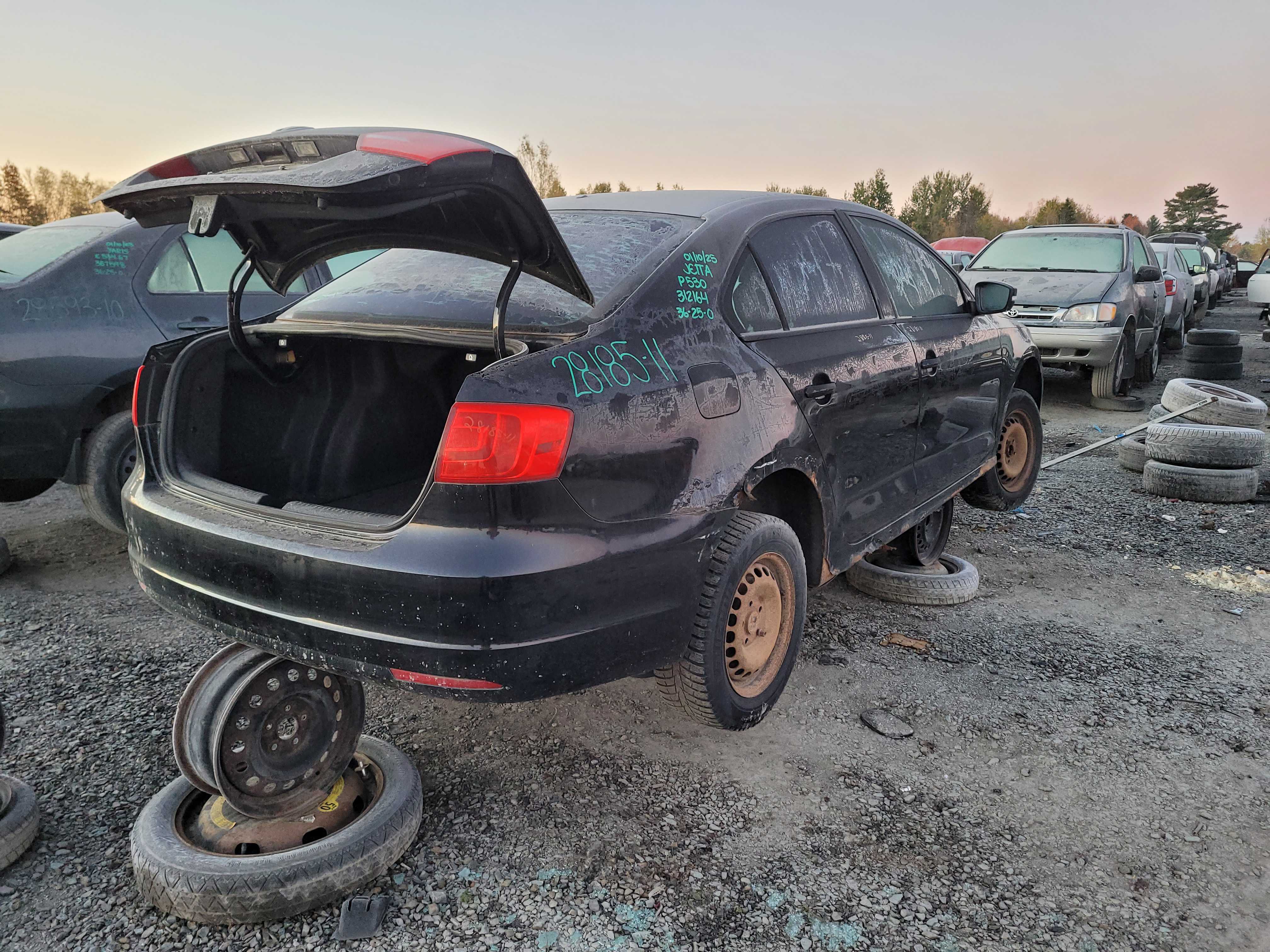 VOLKSWAGEN JETTA 2011