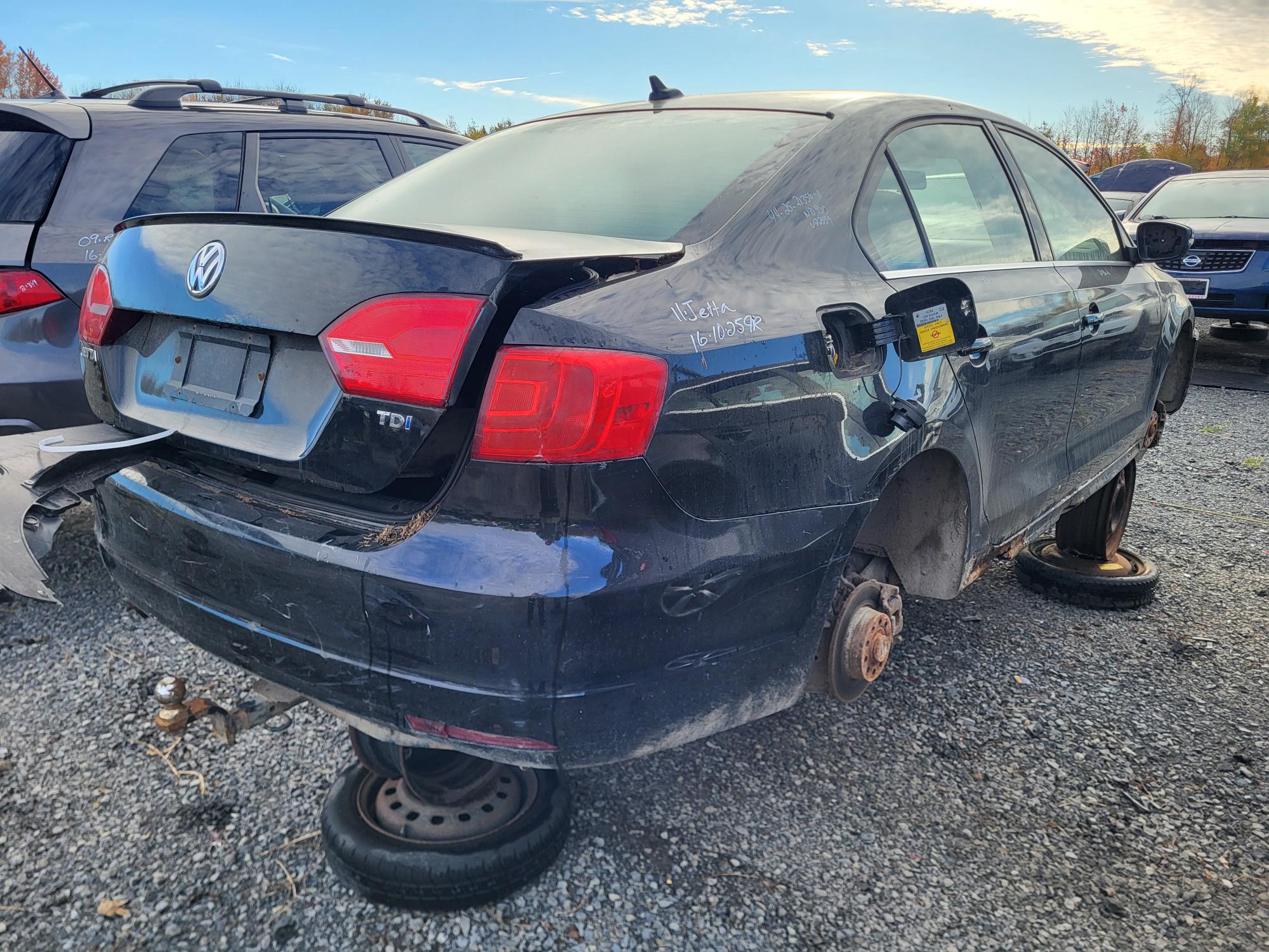 VOLKSWAGEN JETTA 2011
