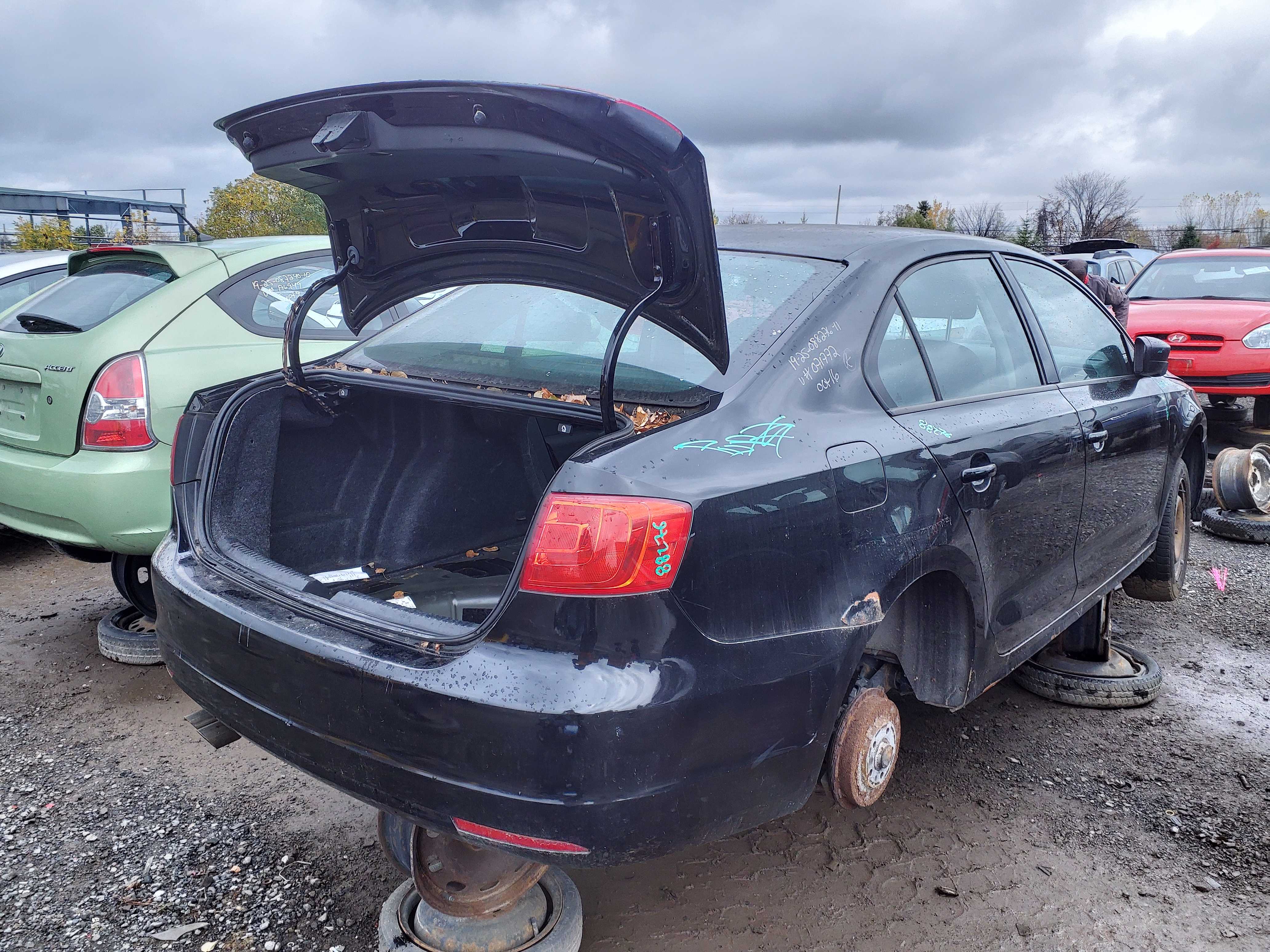 VOLKSWAGEN JETTA 2011