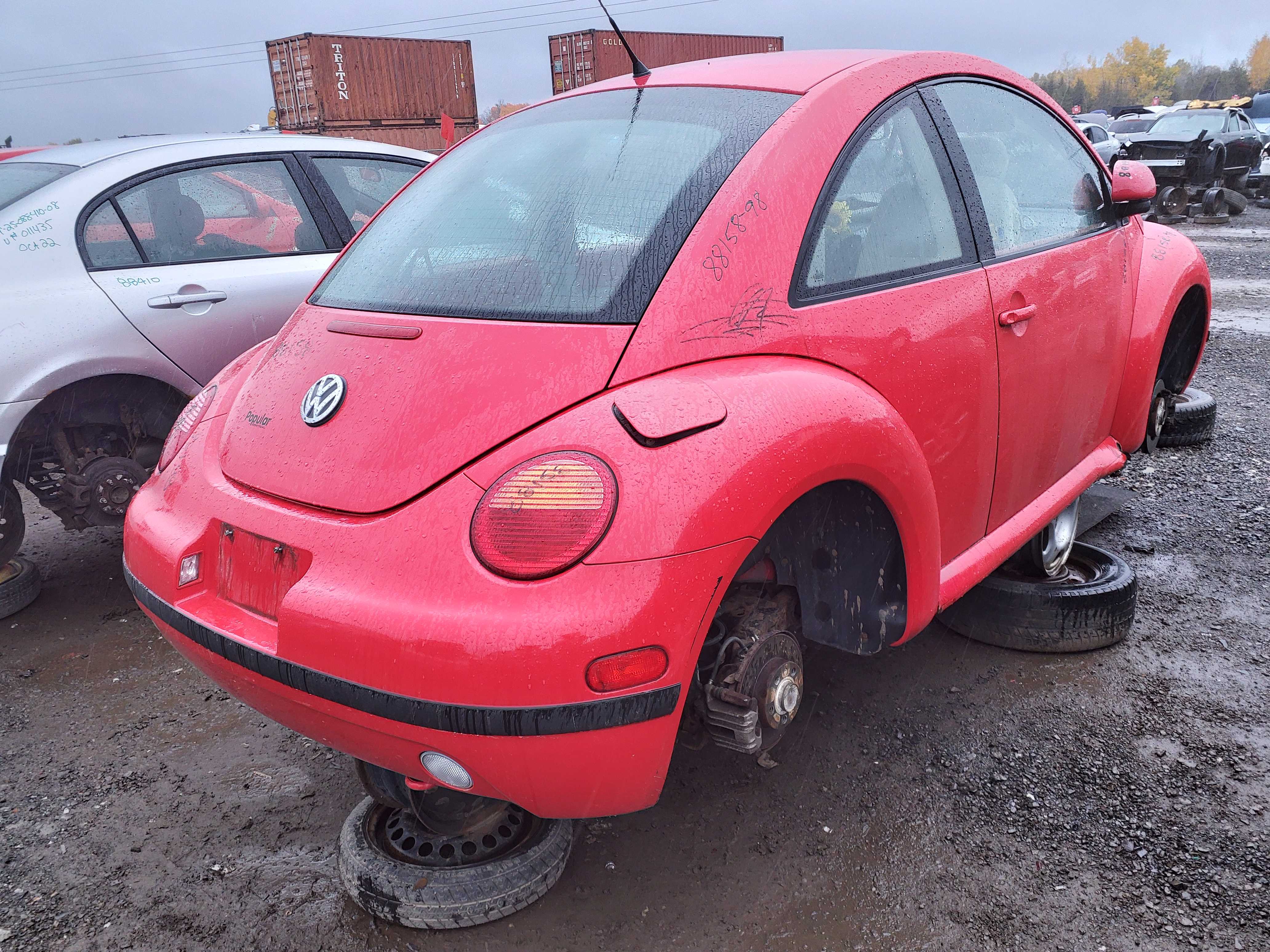 VOLKSWAGEN NEW BEETLE 1998