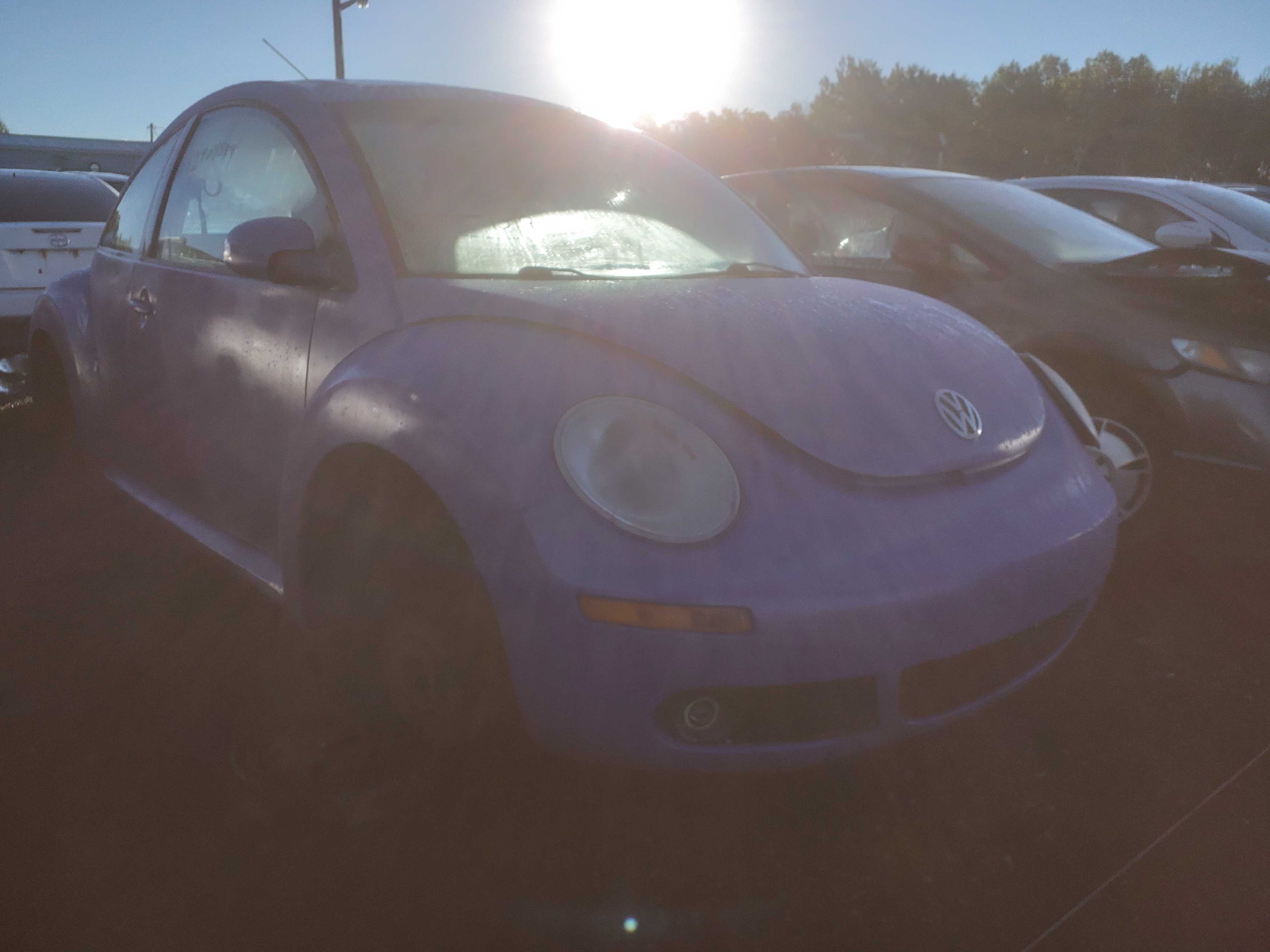 VOLKSWAGEN NEW BEETLE 2006