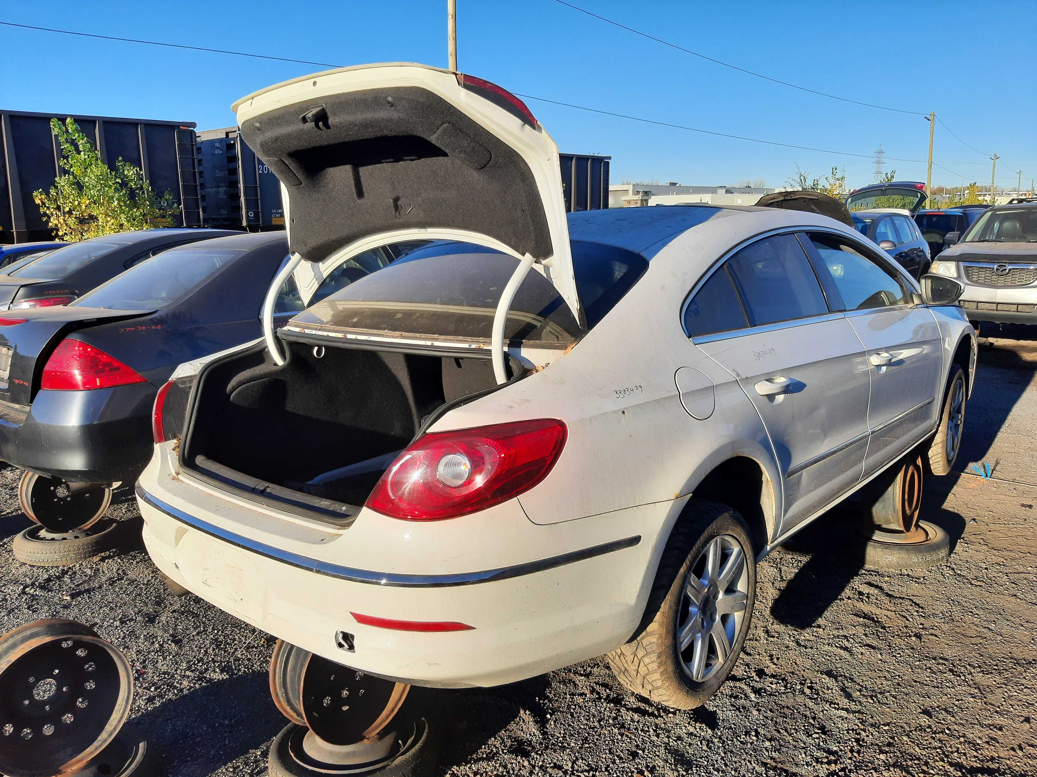 VOLKSWAGEN PASSAT 2009