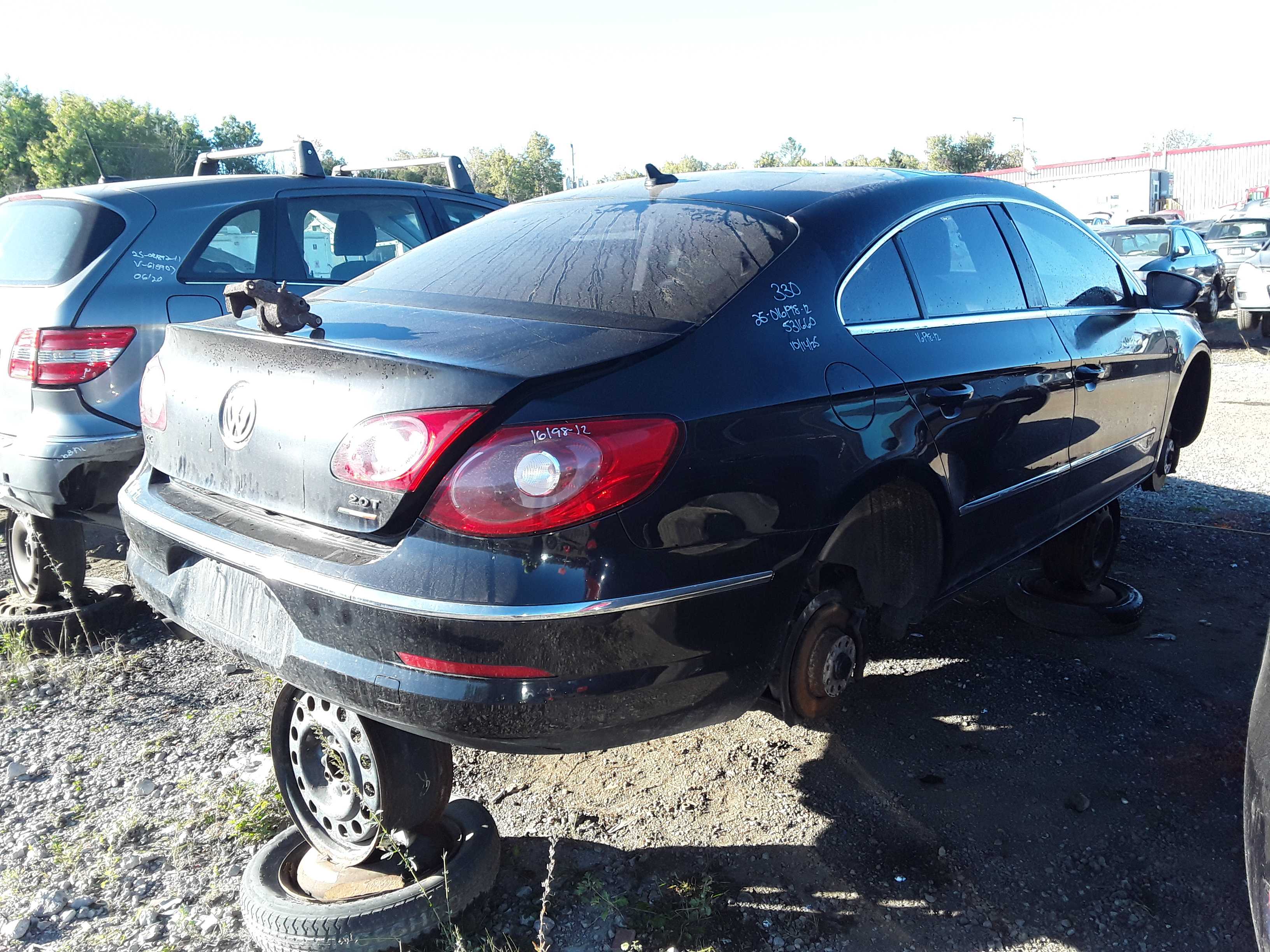 VOLKSWAGEN PASSAT 2012