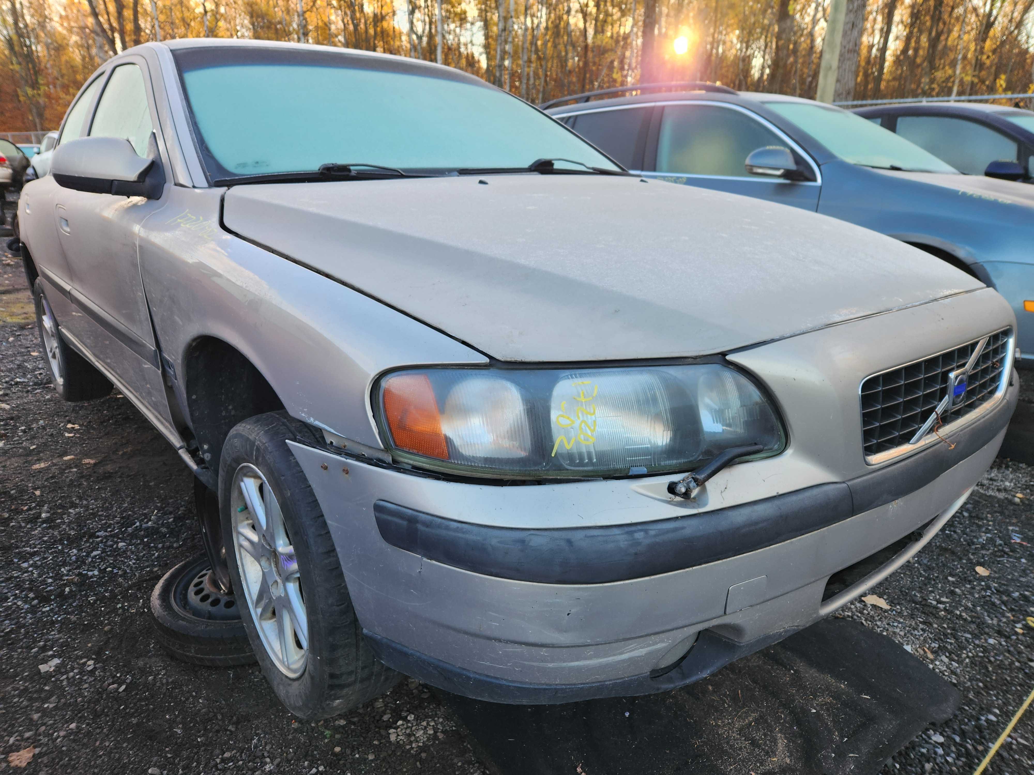 VOLVO S60 2002